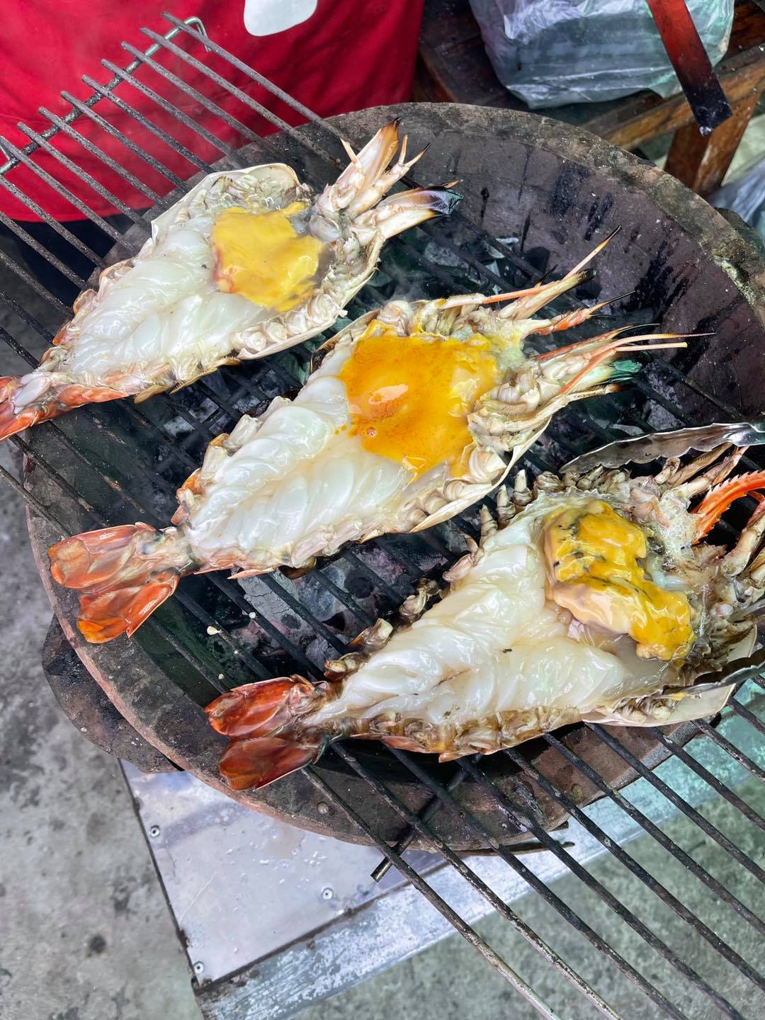 ก๋วยเตี๋ยวเรือในคลอง อยุธยา, กรุงเก่า"เตี๋ยวเรือ", ก๋วยเตี๋ยวเรือลวกปากริมคลอง & หมูกะทะ อยุธยา, ก๋วยเตี๋ยวเรืออยุธยา-โอชินสูตรโบราณ, ร้านก๋วยเตี๋ยวเรือโอ่งบนแพริมแม่น้ำน้อย, ก๋วยเตี๋ยวเรือกิมหลวน อยุธยา, ก๋วยเตี๋ยวเรือ ตาลเดี่ยว'เตี๋ยวเรือ, ก๋วยเตี๊ยวลุงแจ๊ะ (บัวหวาน), ร้านก๋วยเตี๋ยวตาไห (คลองท่อ), ก๋วยเตี๋ยวเรือแม่วันดี อยุธยา, ก๋วยเตี๋ยวเรือแม่ต่วม อยุธยา, ก๋วยเตี๋ยวเรือ เสือร้องไห้, ก๋วยเตี๋ยวเรือ "รสโจ๊ะ" ป้าไวท์, ก๋วยเตี๋ยวเรืออยุธยา ป้าษา2, ก๋วยเตี๋ยววัดใหญ่, ก๋วยเตี๋ยวเรือห้อยขา อยุธยา, ก๋วยเตี๋ยวเรือนายอ๊อฟ สูตร”ยายจง”รสดั้งเดิม, ไทยเทวา ก๋วยเตี๋ยวเรืออยุธยา, ต้อยตลาดแตก สาขาใหญ่ ก๋วยเตี๋ยวเรืออยุธยา