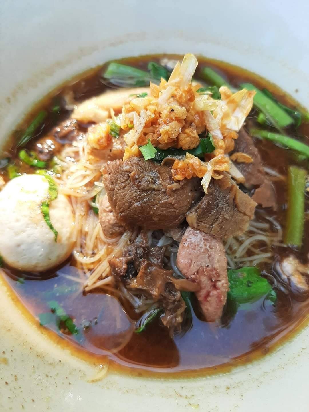 ก๋วยเตี๋ยวเรือในคลอง อยุธยา, กรุงเก่า"เตี๋ยวเรือ", ร้านก๋วยเตี๋ยวเรือโอ่งบนแพริมแม่น้ำน้อย, ก๋วยเตี๋ยวเรือกิมหลวน อยุธยา, ก๋วยเตี๋ยวเรือ ตาลเดี่ยว'เตี๋ยวเรือ, ก๋วยเตี๊ยวลุงแจ๊ะ (บัวหวาน), ร้านก๋วยเตี๋ยวตาไห (คลองท่อ), ก๋วยเตี๋ยวเรือแม่วันดี อยุธยา