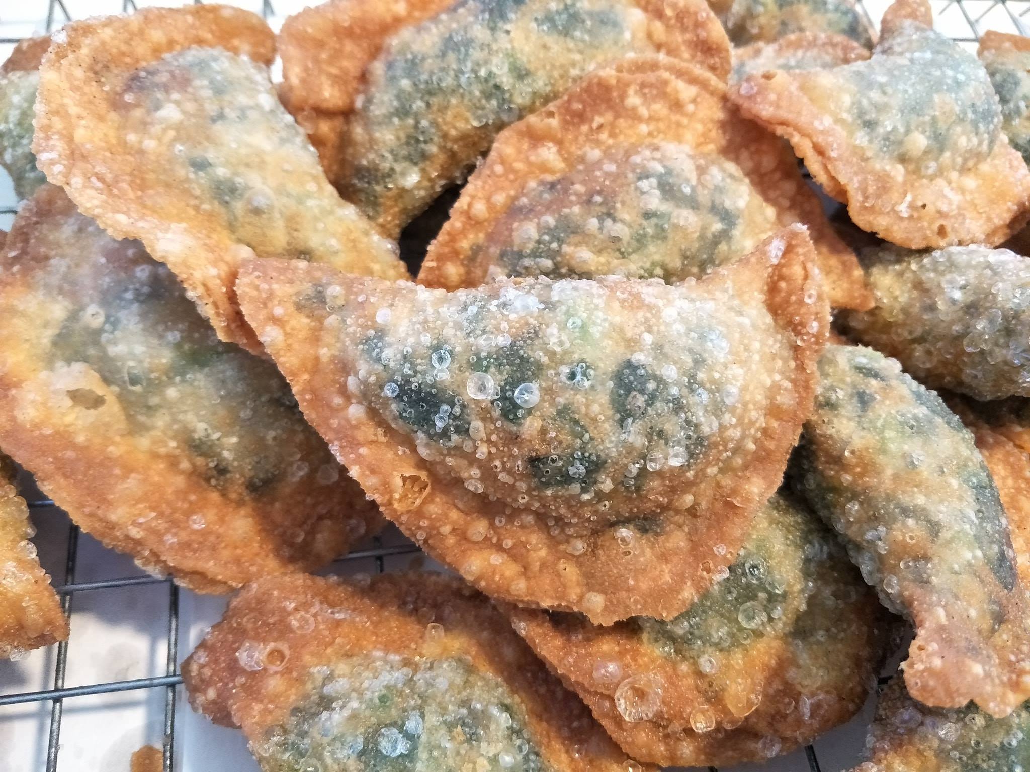 ร้านอาตี๋กุยช่าย, ร้าน ขนมกุยช่าย นายฮี้, กุยช่ายมิสหมวย, กุยช่ายสะพานหัน, ปากร้ายกุ้ยช่ายทอดตอกไข่, ขนมกุยช่ายนายพี, กุยช่ายคุณย่าวิไล, กระเพาะปลาเจ๊เอ็ง, กุยช่ายอาแปะเจ้าเก่า, อาเฟงลี่, ขนมกุ๋ยช่ายเจ๊ต้อย, กุ้ยช่ายคุณแม่, กุยช่ายเจ๊มล, กุยช่ายคุณแอ๋ววังหลัง, ท้องย้อยกุยช่าย, กุยช่ายเจ๊หมวย, เพลินเพลิน กุยช่ายทอดกรอบ