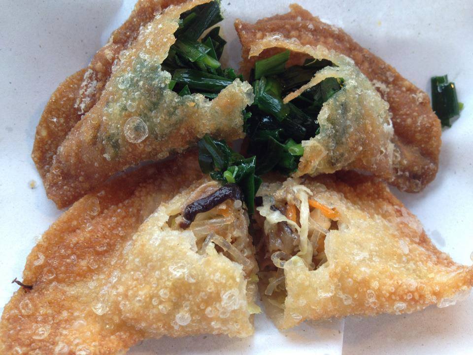 ร้านอาตี๋กุยช่าย, ร้าน ขนมกุยช่าย นายฮี้, กุยช่ายมิสหมวย, กุยช่ายสะพานหัน, ปากร้ายกุ้ยช่ายทอดตอกไข่, ขนมกุยช่ายนายพี, กุยช่ายคุณย่าวิไล, กระเพาะปลาเจ๊เอ็ง, กุยช่ายอาแปะเจ้าเก่า, อาเฟงลี่, ขนมกุ๋ยช่ายเจ๊ต้อย, กุ้ยช่ายคุณแม่, กุยช่ายเจ๊มล, กุยช่ายคุณแอ๋ววังหลัง, ท้องย้อยกุยช่าย, กุยช่ายเจ๊หมวย, เพลินเพลิน กุยช่ายทอดกรอบ