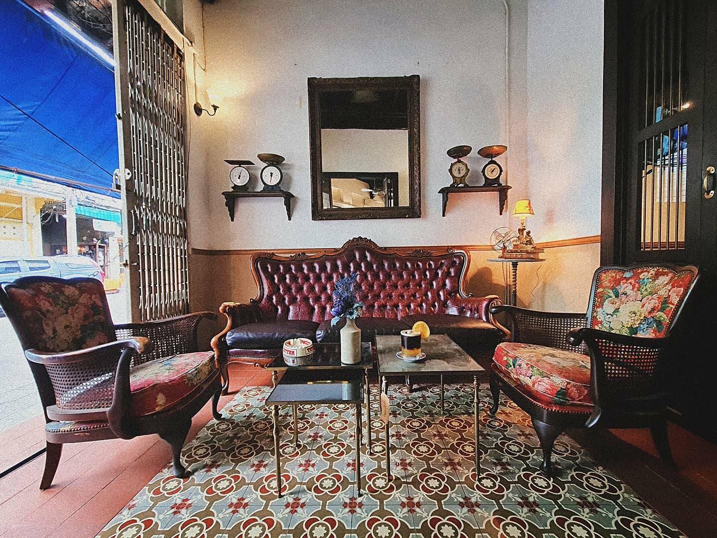 Wallflowers Cafe, Ba hao 八號, 103 - Bed and Brews, Píjiǔ Bar