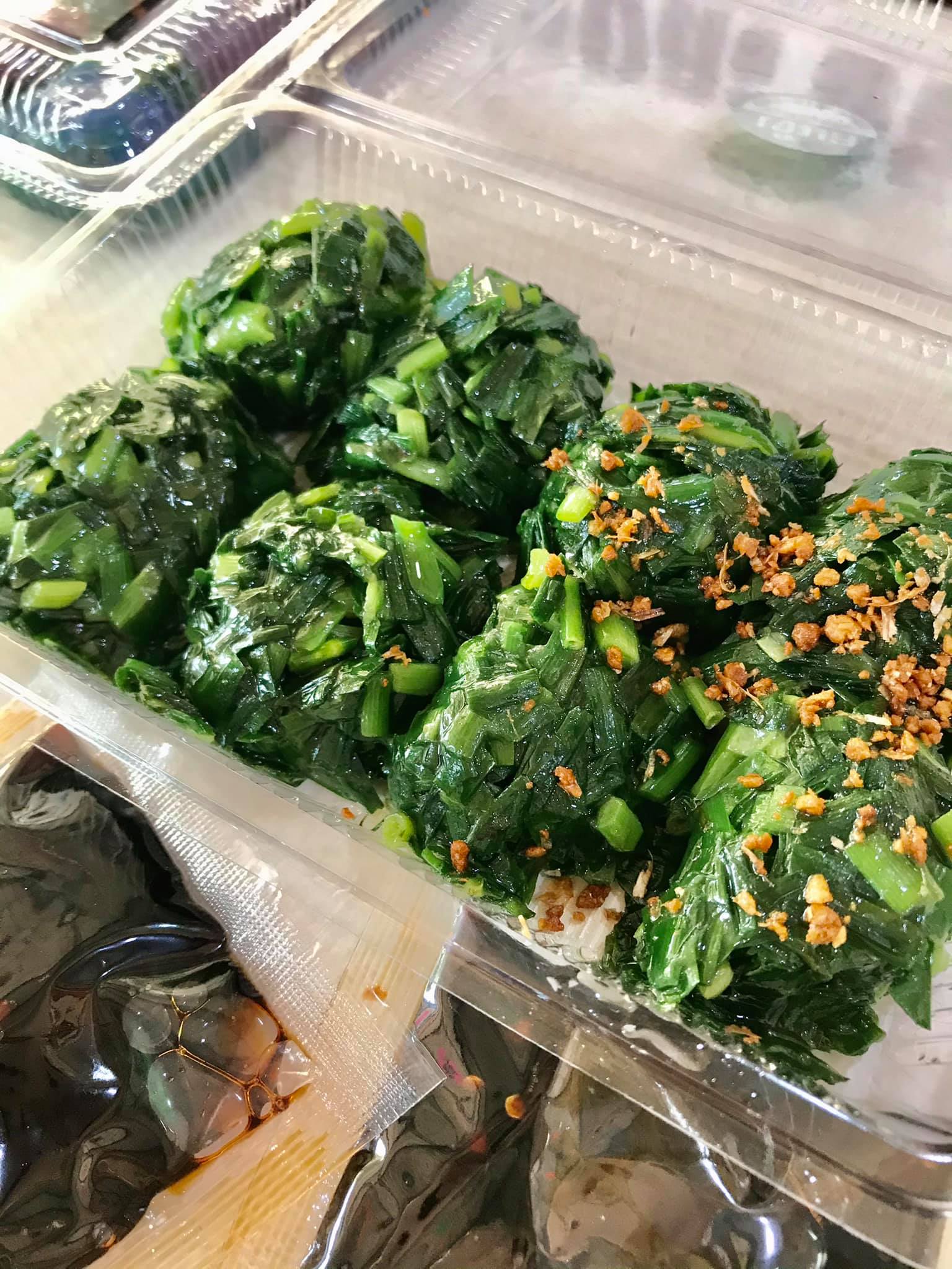 ร้านอาตี๋กุยช่าย, ร้าน ขนมกุยช่าย นายฮี้, กุยช่ายมิสหมวย, กุยช่ายสะพานหัน, ปากร้ายกุ้ยช่ายทอดตอกไข่, ขนมกุยช่ายนายพี, กุยช่ายคุณย่าวิไล, กระเพาะปลาเจ๊เอ็ง, กุยช่ายอาแปะเจ้าเก่า, อาเฟงลี่, ขนมกุ๋ยช่ายเจ๊ต้อย, กุ้ยช่ายคุณแม่, กุยช่ายเจ๊มล, กุยช่ายคุณแอ๋ววังหลัง, ท้องย้อยกุยช่าย, กุยช่ายเจ๊หมวย, เพลินเพลิน กุยช่ายทอดกรอบ