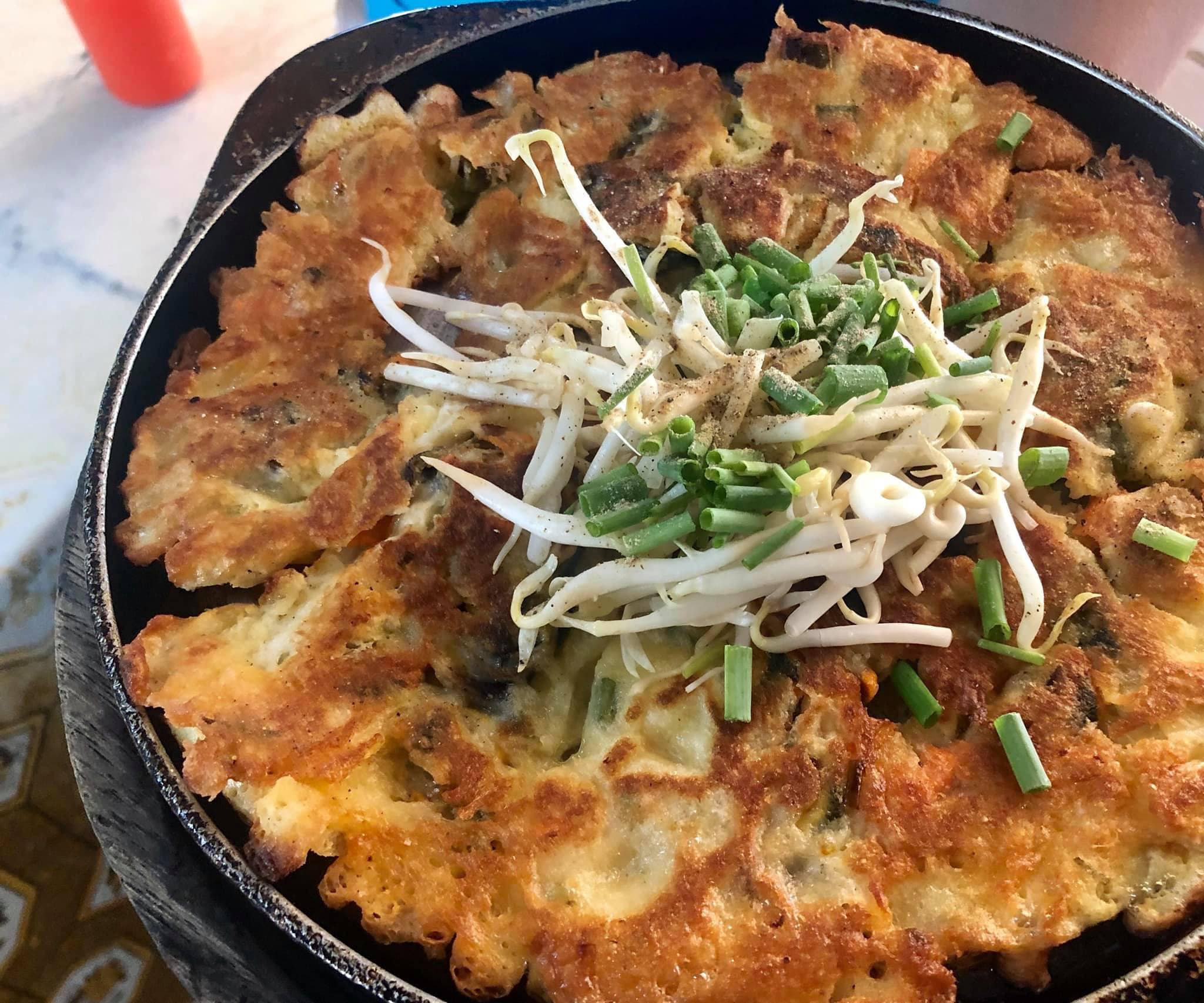 ก๋วยเตี๋ยวเรือในคลอง อยุธยา, กรุงเก่า"เตี๋ยวเรือ", ก๋วยเตี๋ยวเรือลวกปากริมคลอง & หมูกะทะ อยุธยา, ก๋วยเตี๋ยวเรืออยุธยา-โอชินสูตรโบราณ, ร้านก๋วยเตี๋ยวเรือโอ่งบนแพริมแม่น้ำน้อย, ก๋วยเตี๋ยวเรือกิมหลวน อยุธยา, ก๋วยเตี๋ยวเรือ ตาลเดี่ยว'เตี๋ยวเรือ, ก๋วยเตี๊ยวลุงแจ๊ะ (บัวหวาน), ร้านก๋วยเตี๋ยวตาไห (คลองท่อ), ก๋วยเตี๋ยวเรือแม่วันดี อยุธยา, ก๋วยเตี๋ยวเรือแม่ต่วม อยุธยา, ก๋วยเตี๋ยวเรือ เสือร้องไห้, ก๋วยเตี๋ยวเรือ "รสโจ๊ะ" ป้าไวท์, ก๋วยเตี๋ยวเรืออยุธยา ป้าษา2, ก๋วยเตี๋ยววัดใหญ่, ก๋วยเตี๋ยวเรือห้อยขา อยุธยา, ก๋วยเตี๋ยวเรือนายอ๊อฟ สูตร”ยายจง”รสดั้งเดิม, ไทยเทวา ก๋วยเตี๋ยวเรืออยุธยา, ต้อยตลาดแตก สาขาใหญ่ ก๋วยเตี๋ยวเรืออยุธยา