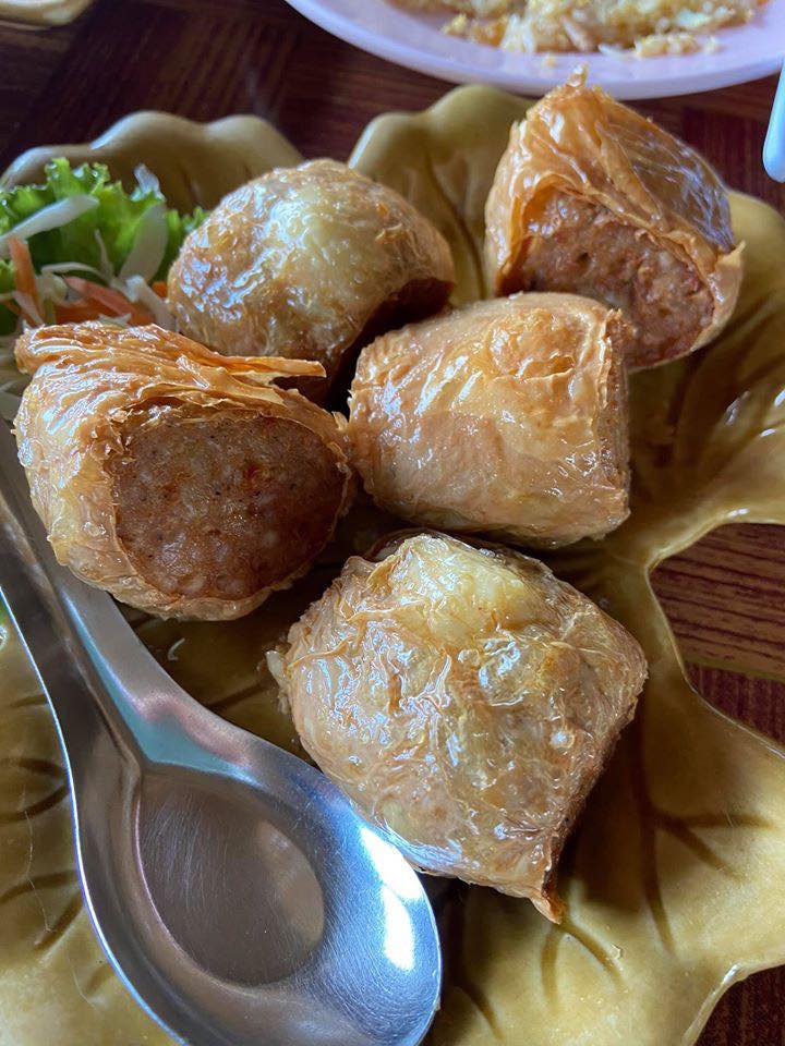 ครัวผักสด, Iconic Club Style, แก้วติ่มซำ, ตำ มึน มึน น., สวนอาหารริเวอร์ไซด์การเด้น, ยายปวด, ลุย, นิวแซ่บสุดซอย, ครัวตาอ้อซีฟู๊ด ชุมพร, ลุงเผล็นกุ้งหลวง, แม่ไม้ซีฟู้ด, ครัวสวนตาจี๊ด, ฟารีดาชาโรตี สาขาชุมพร, ก๋วยเตี๋ยวเนื้อนายดำ, ครัวทุ่งแพะ, บ้านพรรคพวก, ร้านอาหารตะเกียงไทยชุมพร, โกเหลียง, ครัวบ้านริมน้ำ ไร่ล่างซิตี้, พนังตักซีฟู๊ด คาเฟ่&amp;บาร์, ติ่มซำ หอเจี๊ยะ at ชุมพร, ครัวคุณจักษ์