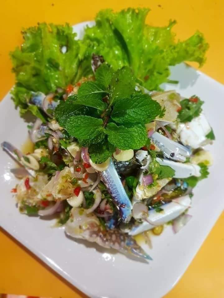 ครัวผักสด, Iconic Club Style, แก้วติ่มซำ, ตำ มึน มึน น., สวนอาหารริเวอร์ไซด์การเด้น, ยายปวด, ลุย, นิวแซ่บสุดซอย, ครัวตาอ้อซีฟู๊ด ชุมพร, ลุงเผล็นกุ้งหลวง, แม่ไม้ซีฟู้ด, ครัวสวนตาจี๊ด, ฟารีดาชาโรตี สาขาชุมพร, ก๋วยเตี๋ยวเนื้อนายดำ, ครัวทุ่งแพะ, บ้านพรรคพวก, ร้านอาหารตะเกียงไทยชุมพร, โกเหลียง, ครัวบ้านริมน้ำ ไร่ล่างซิตี้, พนังตักซีฟู๊ด คาเฟ่&amp;บาร์, ติ่มซำ หอเจี๊ยะ at ชุมพร, ครัวคุณจักษ์