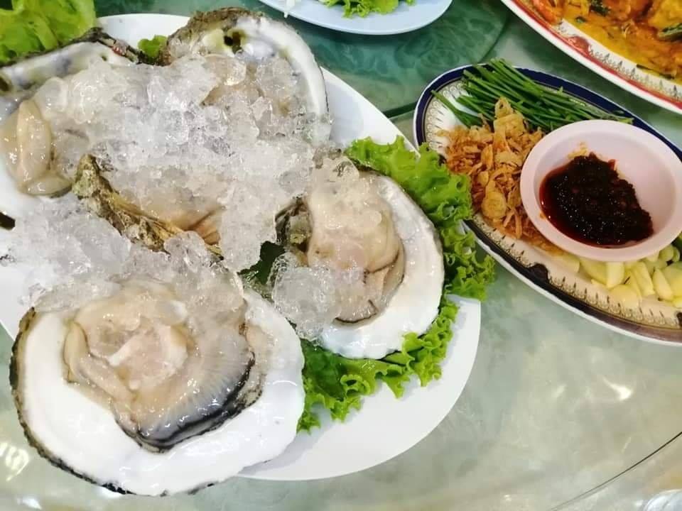 อุ่นใจริเวอร์ไซด์, สมพงศ์ ซีฟู๊ด, แป๊ะเก๊า โภชนา, ครัวบ้านเปิ้ล, ครัวปีกไม้, PLAY FARM Restaurant, เปียอู๋ โภชนา, ส้มตำดนตรี, สาขาเทพารักษ์, นายหมาทะเลมีชีวิต ตำหรุ, ครัวบุญเลิศ บางปู