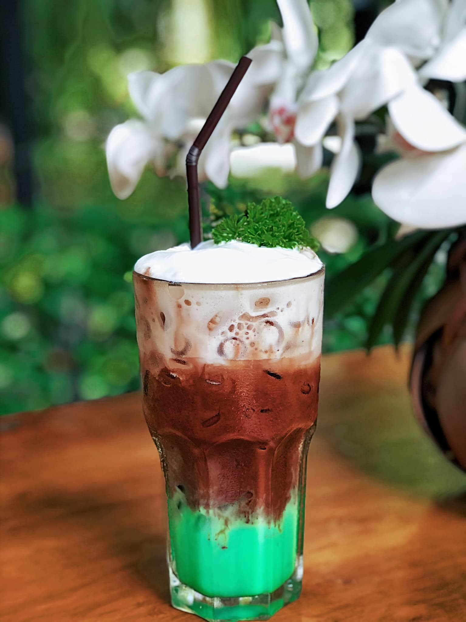 บ้านสวย ในสวน, Siam Brasserie , The Treehouse Nongchok, Natura Cafe, BaanNaiSuan Cafe&amp;Yoga, Patom, Portobello &amp; Désiré, ครัวบ้านสวนสุวรรณ, ร้านอาหารฐิตารีย์ สวนรถไฟ จตุจักร, บ้านสวน อบอวลรัก