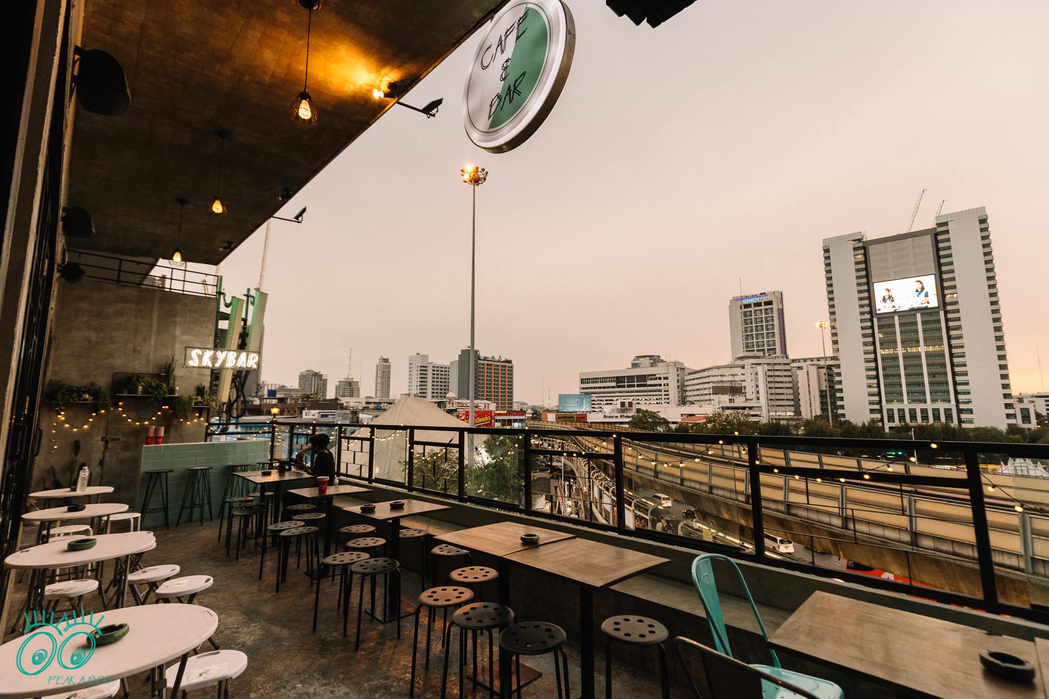 Level 50 by SEE FAH, Sanay Rooftop Bar, Cosmo Bar Bkk, Flashback Rooftop Bar, Dumbo BKK, Wallflowers Cafe, LeeLa Bar, 342 Bar, Peak-A-Boo Bar, SwingBar