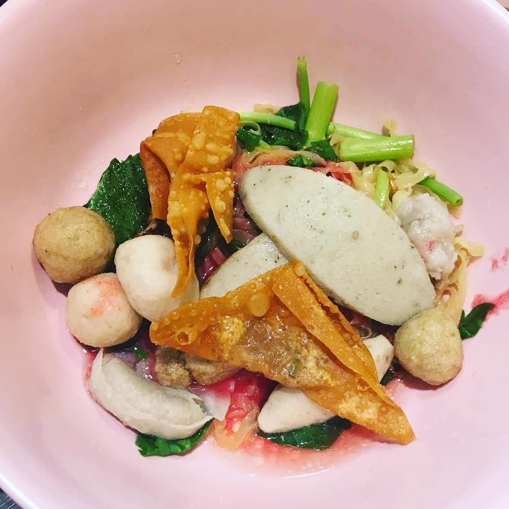 โย่งราดหน้าหมูอึ๋ม, ร้านก๋วยเตี๋ยวเจ้โหงว - ซอยเจริญสุข คลองเตย, ร้านอาหารชวนโภชนา ข้าวต้มโต้รุ่ง, ร้านอาหารหลงจู เกี๊ยวเมืองจีน, Vietnamese and More