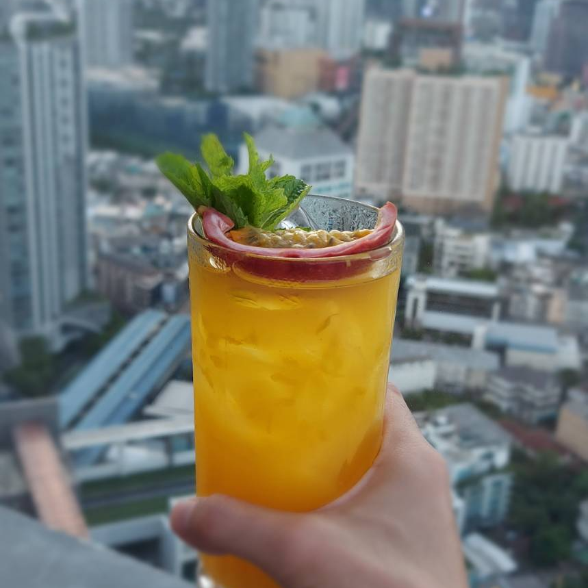 Level 50 by SEE FAH, Siam Yacht Club, Blue Sky, at Centara Grand, Mezzaluna Restaurant