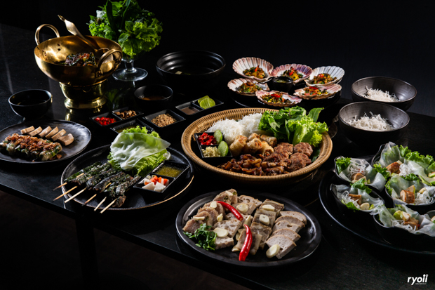 อิ่มเอิบแหนมเนือง, แอมเฮือง อาหารเวียตนาม, M.J. แหนมเนือง หนองคาย พลับพลาชัย, Arunee Cuisine, เชิญตะวัน, คำม่วน แหนมเนือง, สาขาหทัยราษฏร์, บ้านเวียดนาม คลอง4, Winner House, Pho Van, พี่หยองแหนมเนือง, วิลลี่แหนมเนือง Delivery, So Saigon เมืองทองธานี, กรีน แหนมเนือง, Saigon Recipe, Eat Viet, ครัวเมืองเว้ ลาว-ญวน, แหนมเนืองลับแล, แหนมเนืองคุณอ้อ, ลองดู, SAIGON VIETNAMESE RESTAURANT, โรงแรม ASIA HOTEL, VT แหนมเนือง, สาขาพระราม9, MJ แหนมเนืองอาหารเวียดนาม-อีสาน ทวีวัฒนา, ยัมมี่ แหนมเนือง เซ็นจูรี่ อ่อนนุช, Thuyền, แหนมเนืองนายช่าง Delivery