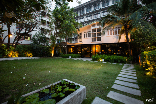 อิ่มเอิบแหนมเนือง, แอมเฮือง อาหารเวียตนาม, M.J. แหนมเนือง หนองคาย พลับพลาชัย, Arunee Cuisine, เชิญตะวัน, คำม่วน แหนมเนือง, สาขาหทัยราษฏร์, บ้านเวียดนาม คลอง4, Winner House, Pho Van, พี่หยองแหนมเนือง, วิลลี่แหนมเนือง Delivery, So Saigon เมืองทองธานี, กรีน แหนมเนือง, Saigon Recipe, Eat Viet, ครัวเมืองเว้ ลาว-ญวน, แหนมเนืองลับแล, แหนมเนืองคุณอ้อ, ลองดู, SAIGON VIETNAMESE RESTAURANT, โรงแรม ASIA HOTEL, VT แหนมเนือง, สาขาพระราม9, MJ แหนมเนืองอาหารเวียดนาม-อีสาน ทวีวัฒนา, ยัมมี่ แหนมเนือง เซ็นจูรี่ อ่อนนุช, Thuyền, แหนมเนืองนายช่าง Delivery