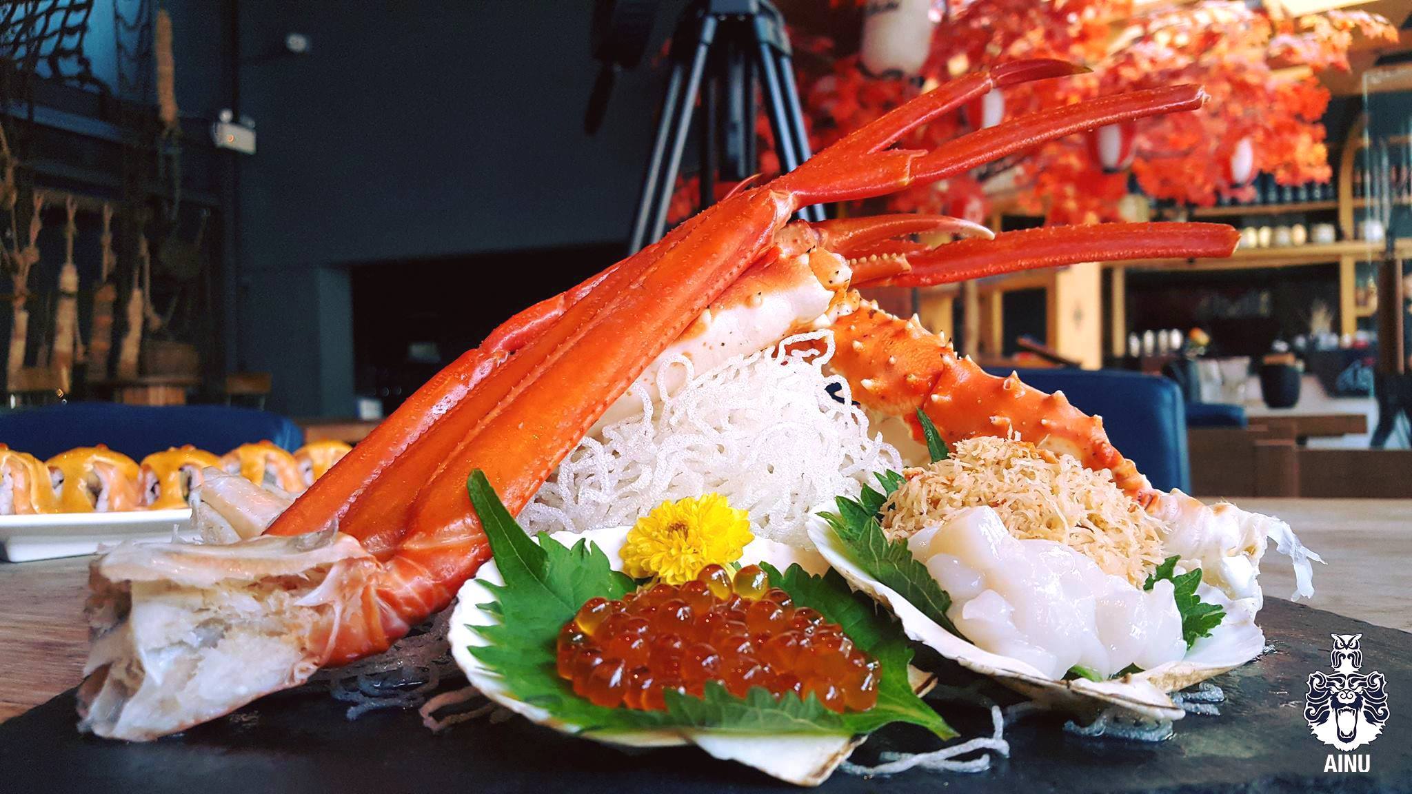 Pachi Bangkok, AINU Bar, Beer Belly Bkk, Cardroom BKK, She Bar, Rabbit Hole, Ekamai Beer House, SOHO BKK, Thonglor Yokocho トンロー横丁, Nowhere (โนแวร์), Another Round, HEAP Cafe' &amp; Restaurant