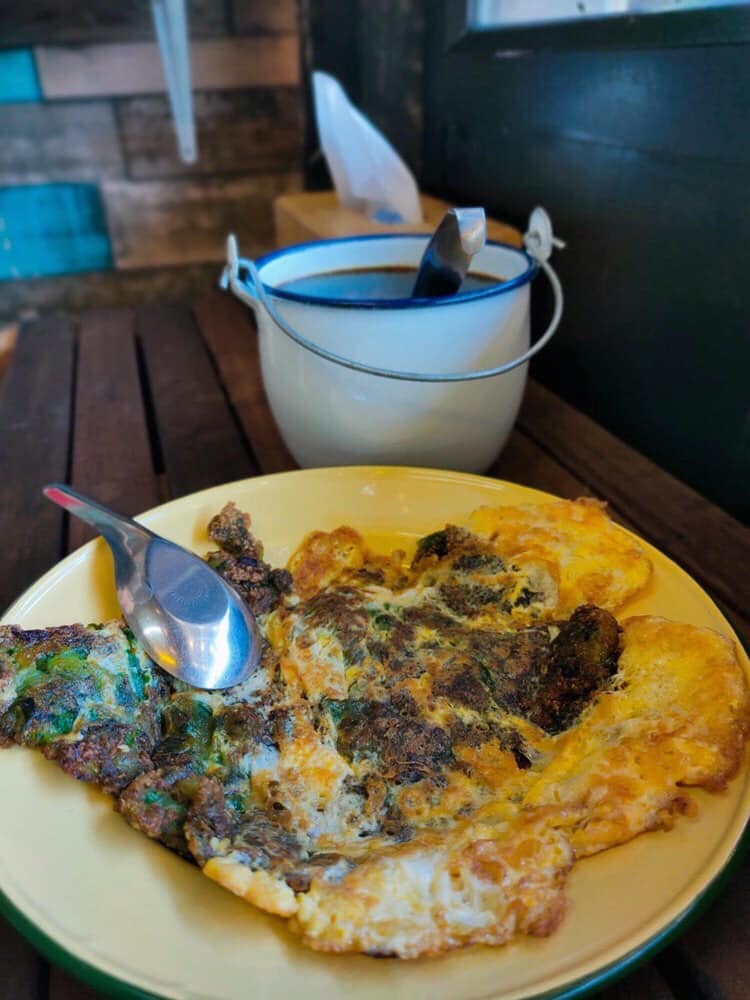 ร้านอาตี๋กุยช่าย, ร้าน ขนมกุยช่าย นายฮี้, กุยช่ายมิสหมวย, กุยช่ายสะพานหัน, ปากร้ายกุ้ยช่ายทอดตอกไข่, ขนมกุยช่ายนายพี, กุยช่ายคุณย่าวิไล, กระเพาะปลาเจ๊เอ็ง, กุยช่ายอาแปะเจ้าเก่า, อาเฟงลี่, ขนมกุ๋ยช่ายเจ๊ต้อย, กุ้ยช่ายคุณแม่, กุยช่ายเจ๊มล, กุยช่ายคุณแอ๋ววังหลัง, ท้องย้อยกุยช่าย, กุยช่ายเจ๊หมวย, เพลินเพลิน กุยช่ายทอดกรอบ