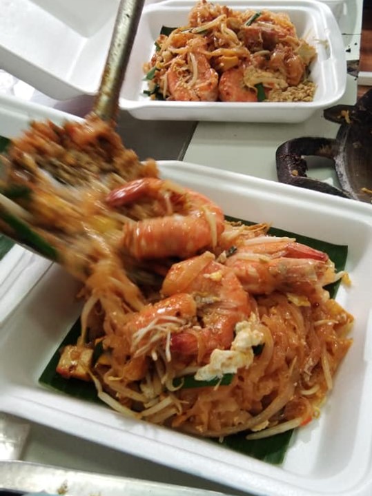 บ้านใหญ่ผัดไทยเตาถ่าน, ผัดไทยคุณยาย เสนาวิลล่า, ซอย7 แฮปปี้แลนด์, ผัดไทยหน้าช่องฯ, ผัดไทยายแถม ถนนวิสุทธิกษัตริย์, ทิพย์สมัย ผัดไทยประตูผี, ลุงภา ผัดไทย เจ้าเก่า, ผัดไทยเสวย ลาดพร้าว71, ประทุมทิพย์ผัดไทย, ผัดไทยวังหิน Showปัง, พรพิมลผัดไทย หอยทอด ราดซอสมันกุ้งรัชดา3แยก8 , เฮงหอยทอดชาวเล, ผัดไทยไฟทะลุ, ผัดไท นรกแตก, ผัดไทยรสเด็ดวงเวียนใหญ่ ไม่ใส่ผงชูรส, สอบถามเพิ่มเติม โทร. 02 438 8388, ผัดไทเทเวศร์ 359