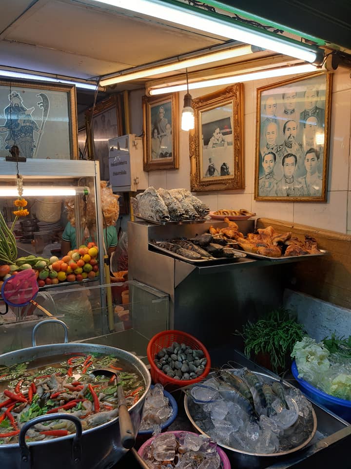 โคตรยำ ห้วยขวาง, Lehaha Lanzhou Ramen (สาขาห้วยขวาง), Kuang Seafood, เจ๊ติ๋มซีฟู้ดห้วยขวาง, เปลว ก๋วยเตี๋ยวต้มยำ, Rakuzen Time