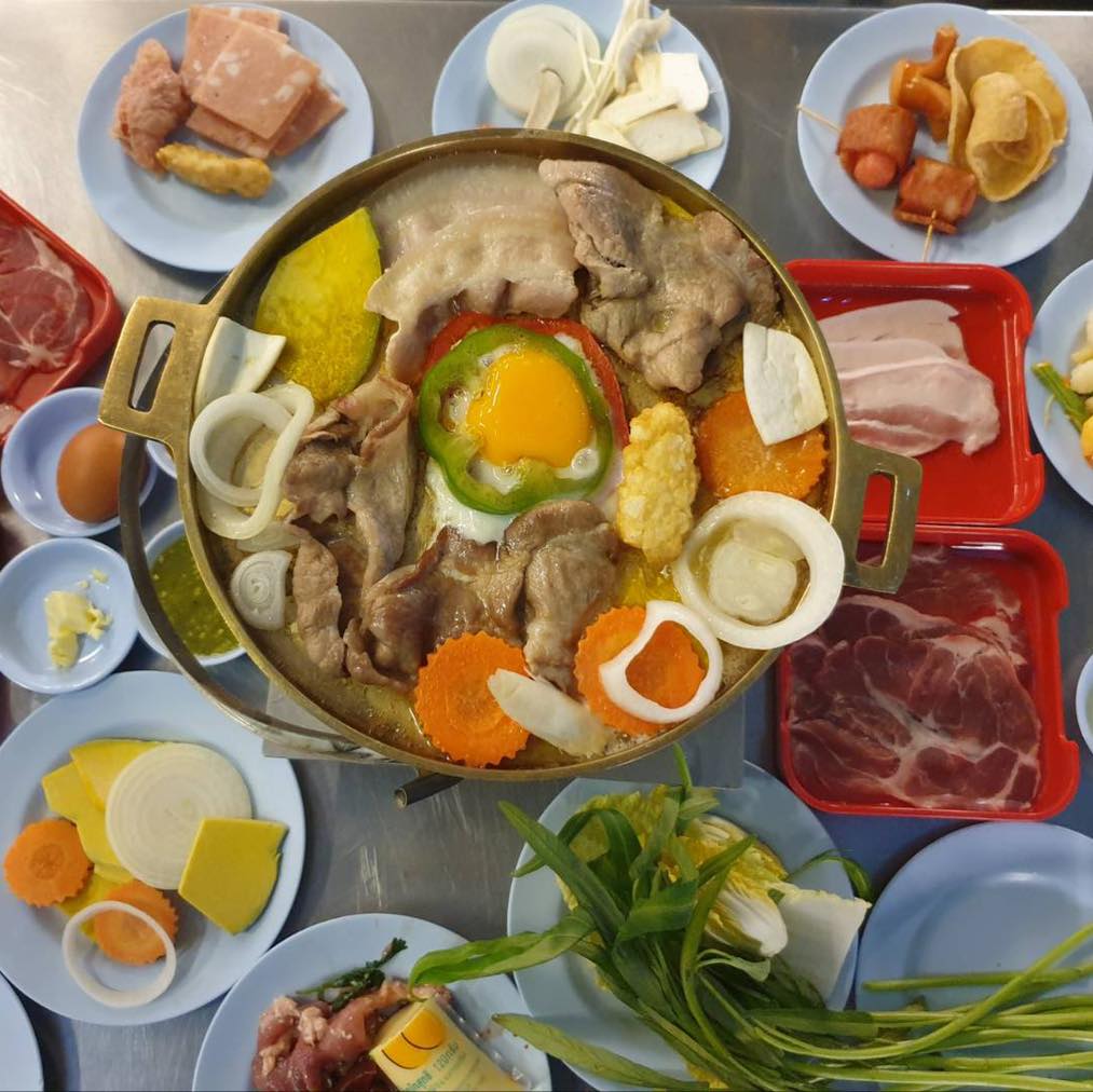 TokiDoki Curry Sutthisan, ส้มตำแฟร์สโตร์, จิน โถง กัว, Hinata, จีรพร อาหารเวียดนาม สาขาสุทธิสาร, ล้านนัวส์, อีเปีย, สมบูรณ์โภชนา, แหลมลูกชิ้นปลา, ก๋วยจั๊บน้ำข้นเเม่มูล, ก๋วยเตี๋ยวลุงหนั่นรัชดา, White Cosmo, Oba San 168, แสงทอง, ซุนหงอคง หม่าล่าปิ้งย่าง, ตังค์เต็มมีเนย, ลุงหนวด - เจ้าเก่า ห้วยขวาง by นายเครา, สุดที่รส - Sutthirot, Nene Korean BBQ Buffet, แซ่บวัน รัชดา, จิ้มจุ่มสุทธิพรเจ้าเก่า หน้า BU place, โคตรยำ ห้วยขวาง, Neta Fish&amp;Meat, Gyu-Ya Yakiniku, อั้งซิวฮะ, Hommari หอมมาริ, ร้านส้มตำ“ฅนมักตำ