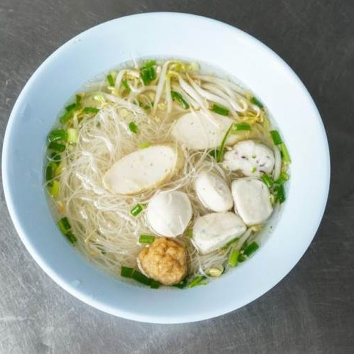 ประจักษ์, REN Cafe and Goods, Tostato Charoen Krung, ตั้งใจย่าง, Sarnies Bangkok, HĒIJīi Bangkok, เล่าสี่ เกาเหลาเลือดหมู, Henryfry, ทับทิมกรอบ หน้าวัดสุทธิ, ลูกชิ้นปลาเจ้าหลง, Baan Phadthai, เชอร์รี่ เย็นตาโฟ, ร้านเหรียญทอง เจริญกรุง 23, ก๋วยเตี๋ยวหลอดเจ๊ใหญ่, ฮ้งลูกชิ้นปลาเยาวราช