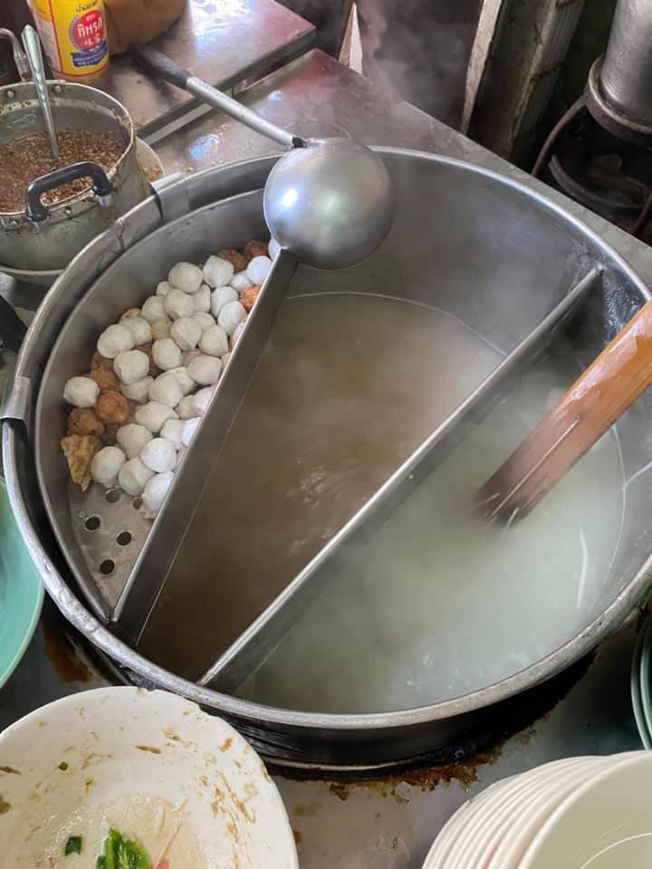 ฉั่วฮะเซ้ง ห่านพะโล้, ข้าวต้มแปลงนาม 24 น., Ba hao 八號, ข้าวต้มเจ๊สวย, 103 - Bed and Brews, Facebook ช่วนช่วน นานา 串串纳纳 Chinese grills, ข้าวเหนียวมะม่วง วงเวียน 22 ป้าเล็ก - ป้าใหญ่