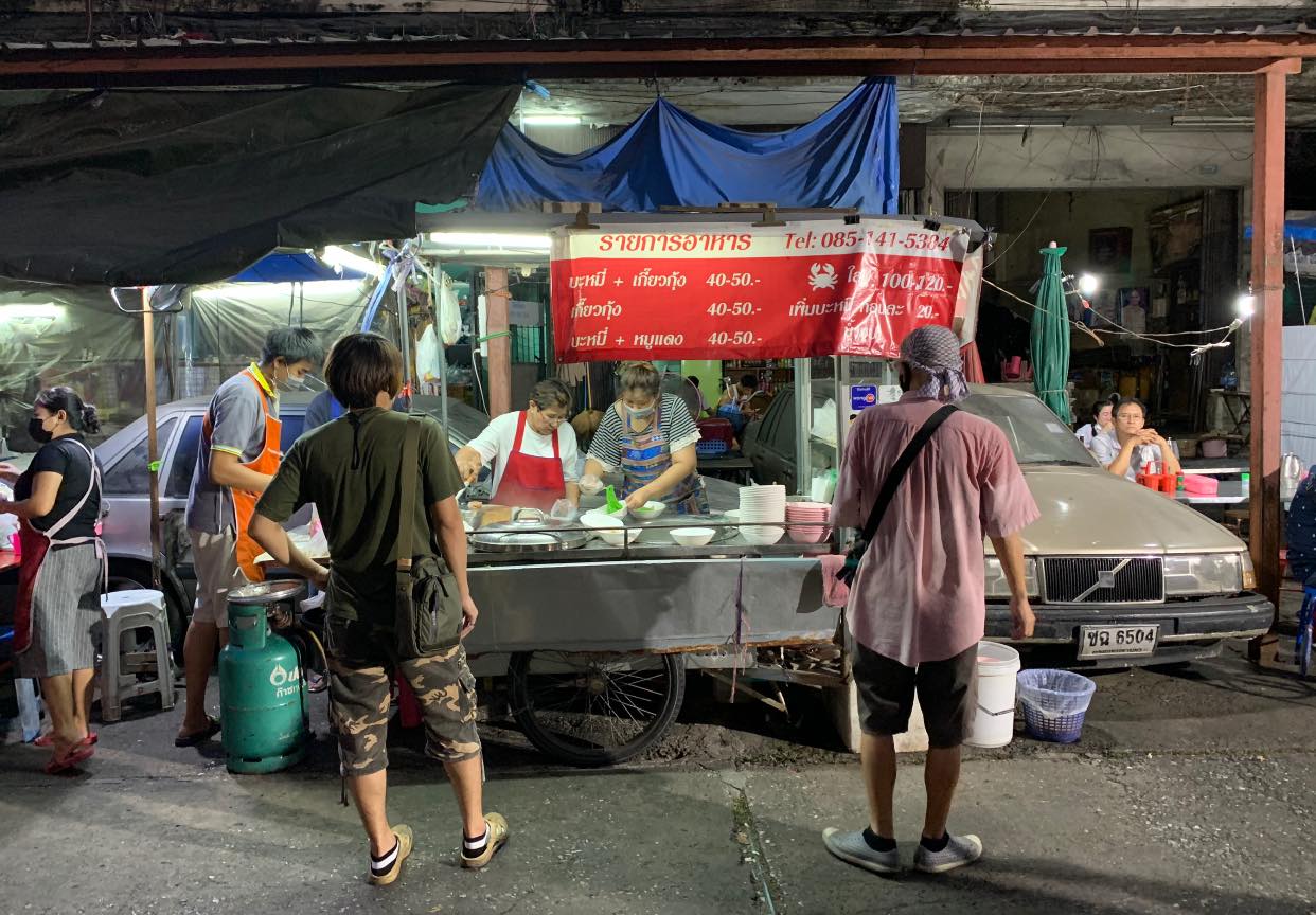โย่งราดหน้าหมูอึ๋ม, ร้านก๋วยเตี๋ยวเจ้โหงว - ซอยเจริญสุข คลองเตย, ร้านอาหารชวนโภชนา ข้าวต้มโต้รุ่ง, ร้านอาหารหลงจู เกี๊ยวเมืองจีน, Vietnamese and More