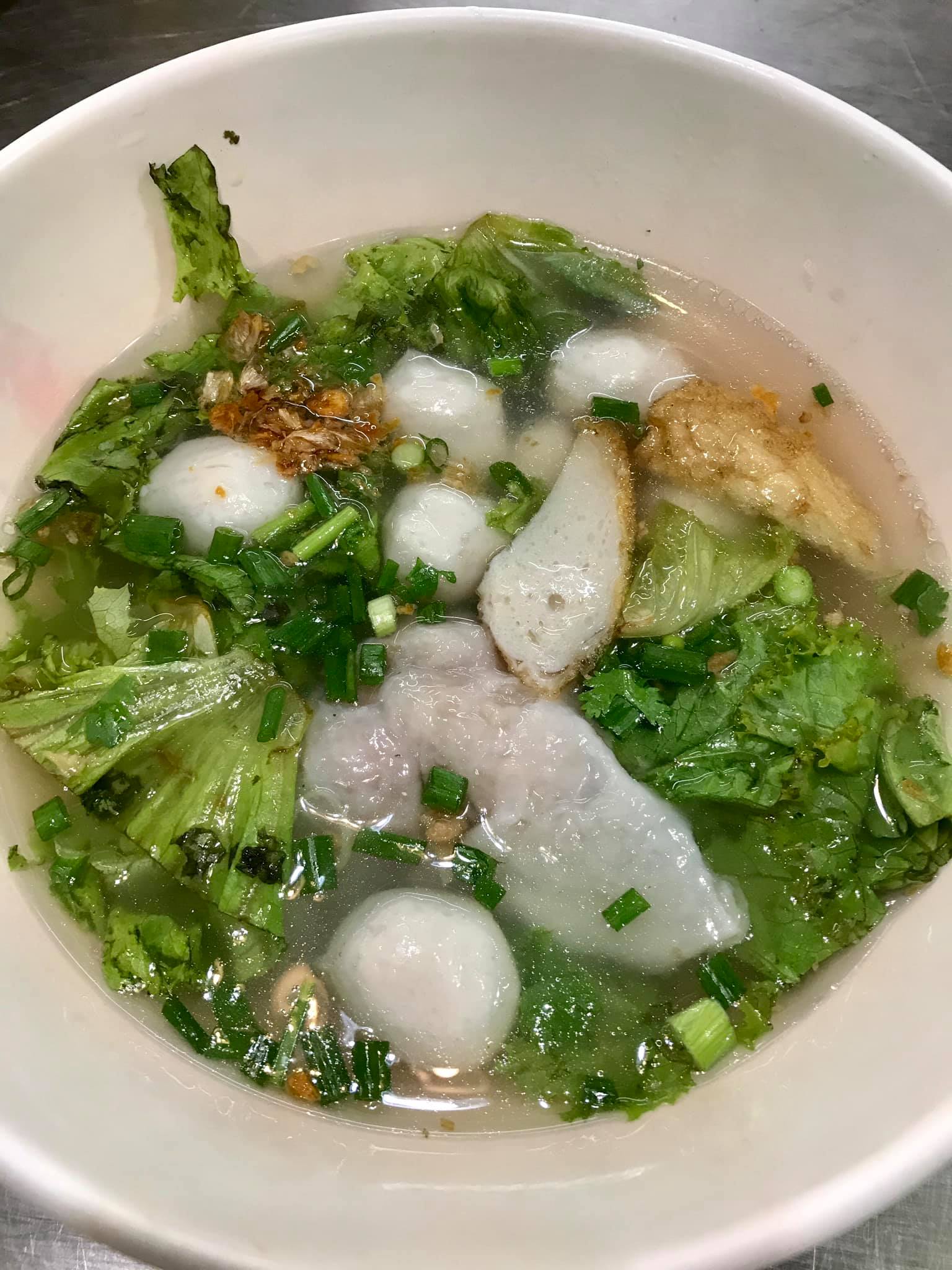 ขนมกุยช่าย หมู่บ้านเศรษฐกิจ, เล่าซา (ลิ้มเล่าซา) เซ็นต์หลุยส์, หม่าล่าชาวเขา Malashaokao, 1:2 Coffee Company, หิว หิว Hiew Hiew, หมูทอดเซ็นต์หลุยส์, กิตติก๋วยเตี๋ยวเป็ด