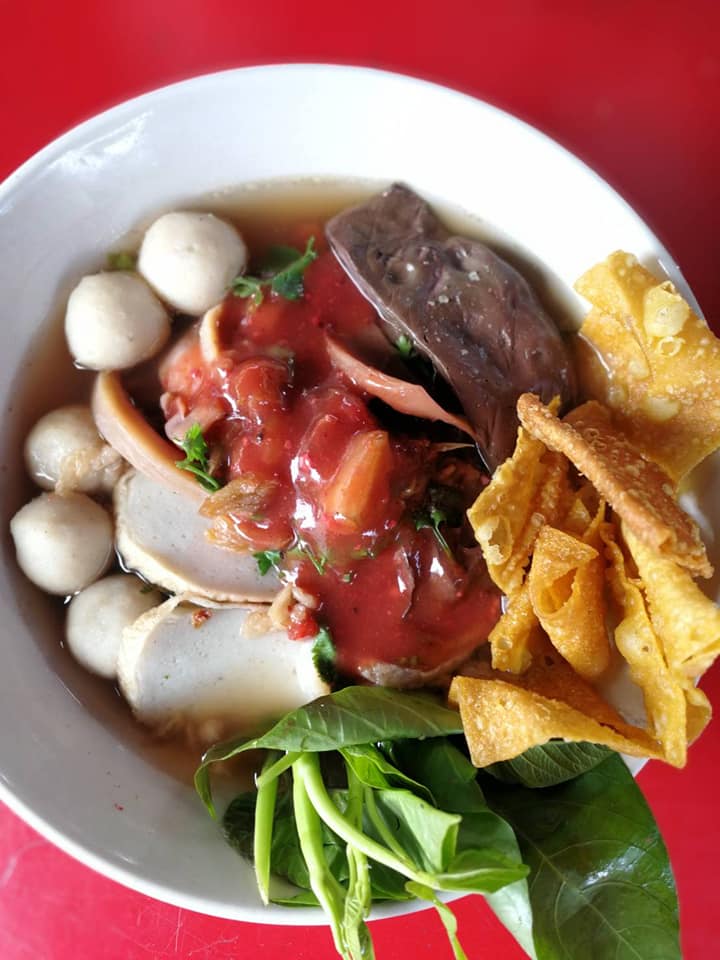 ก๋วยเตี๋ยวต้มยำเจ้ดำ200ปี, ก๋วยเตี๋ยวต้มยำนายฮัน, ปากแดงก๋วยเตี๋ยวต้มยำ, บ้านก๋วยเตี๋ยวต้มยำหมูเด้ง ลาดพร้าว101, ก๋วยเตี๋ยวต้มยำไข่ลาวา, ก๋วยเตี๋ยวต้มยำกากหมู สูตรโบราณ ท่าน้ำนนท์, เด็กเส้น, พี่อ้อ ก๋วยเตี๋ยวต้มยำกุ้ง