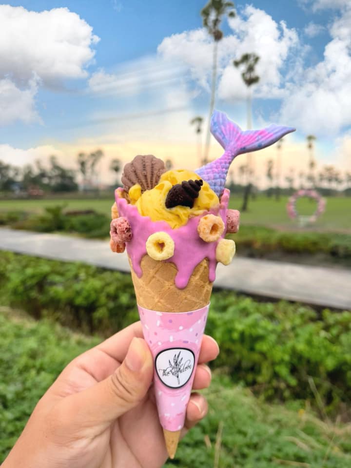 Smitten Cafe and Decor, Thong Ampai Café, THREE Cafe, Continue.cafe, Sunday in 345 cafe, Aprilhouse, The Aileen Cafe', Oliva Cafe, The Kottage Cafe, Plant Cafe, ปิ่นโตนามีตาล, Baan Kanom De'Pathum, Pumpkin Art Town, Mushroom Hut Cafe, KAD Cafe - กาด คาเฟ่, ADAM cafe