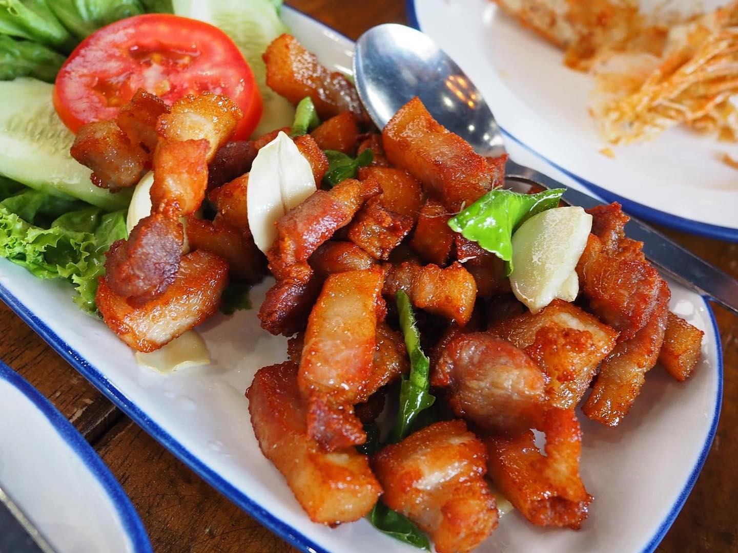 ร้านน้องเจเจ อาหารไทยพื้นบ้าน ซ.หัวหิน43-45, ร้านลุงบังหัวปลาหม้อไฟ หัวหิน, ร้านบ้านครูส่วน by ปลา, Tanya's, ร้านเกี๊ยวปลานำชัย, เจ๊กเปี๊ยะ, ครัวแม่ฬา, บ้านอิสระ, พาสใต้ บาย เชฟเต้หัวหิน Pastay by cheftae, ครัวเจ๊เนี้ยวหัวหิน51, โกหมาก หัวหิน, ซาลาเปาเตาถ่าน BY ยายม่วย, ร้านขนมไทยแม่เก็บหัวหิน, ครัวแม่กะเมย