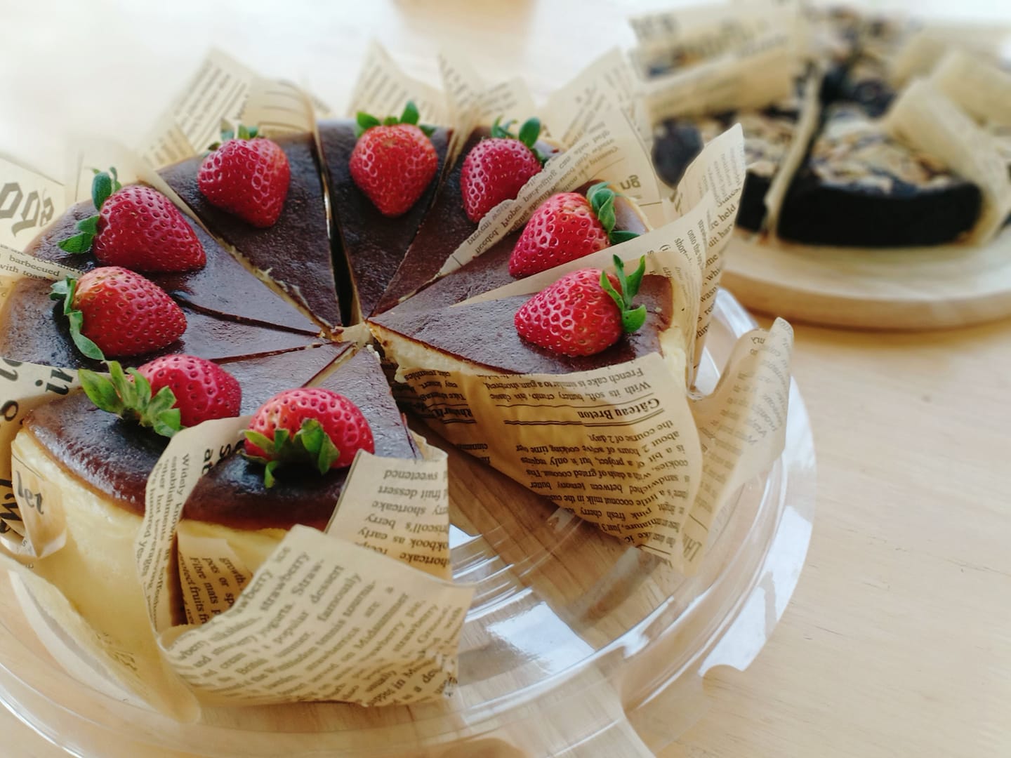 Autumn haus, YOJU Cafe, Lemon Me Farm, STARTCafé, Lot no.8 cafe, 23 cafe and bistro, STAY WITH TREE cafe, April Flavors cafe, Destiny cafe', บ้านปายนา, DUBUA CAFE, House of Chandra - เสน่ห์จันทน์ , 11 Elephant Dessert Cafe, Hangar Cafe', Merce Cafe & Restaurant, Ton Khao Terrace, O2 Kaffee & Bistro, Pomelo Cafe, Little tree, Chinu Coffee