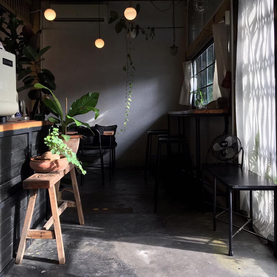 White House Forest, เกษม : KASEM Coffee, Rosie.nak, Luk Labb Coffee, Grande KAFE, KFD in Town, สวรรค์บ้านนา คาเฟ่ Food &amp; Drink, กอหญ้า คาเฟ่, ณ บุ่ง Coffee, polar polar CAFE', Yellow Pumpkin, ร้าน Yellow Pumpkin เปิดบริการตามปกติ 11.00-17.00 น. (ปิดวันพฤหัสบดี), I'm home cafe, ประจำอำเภอ, glinfon, 382 Space Café, La-Moon cafe'