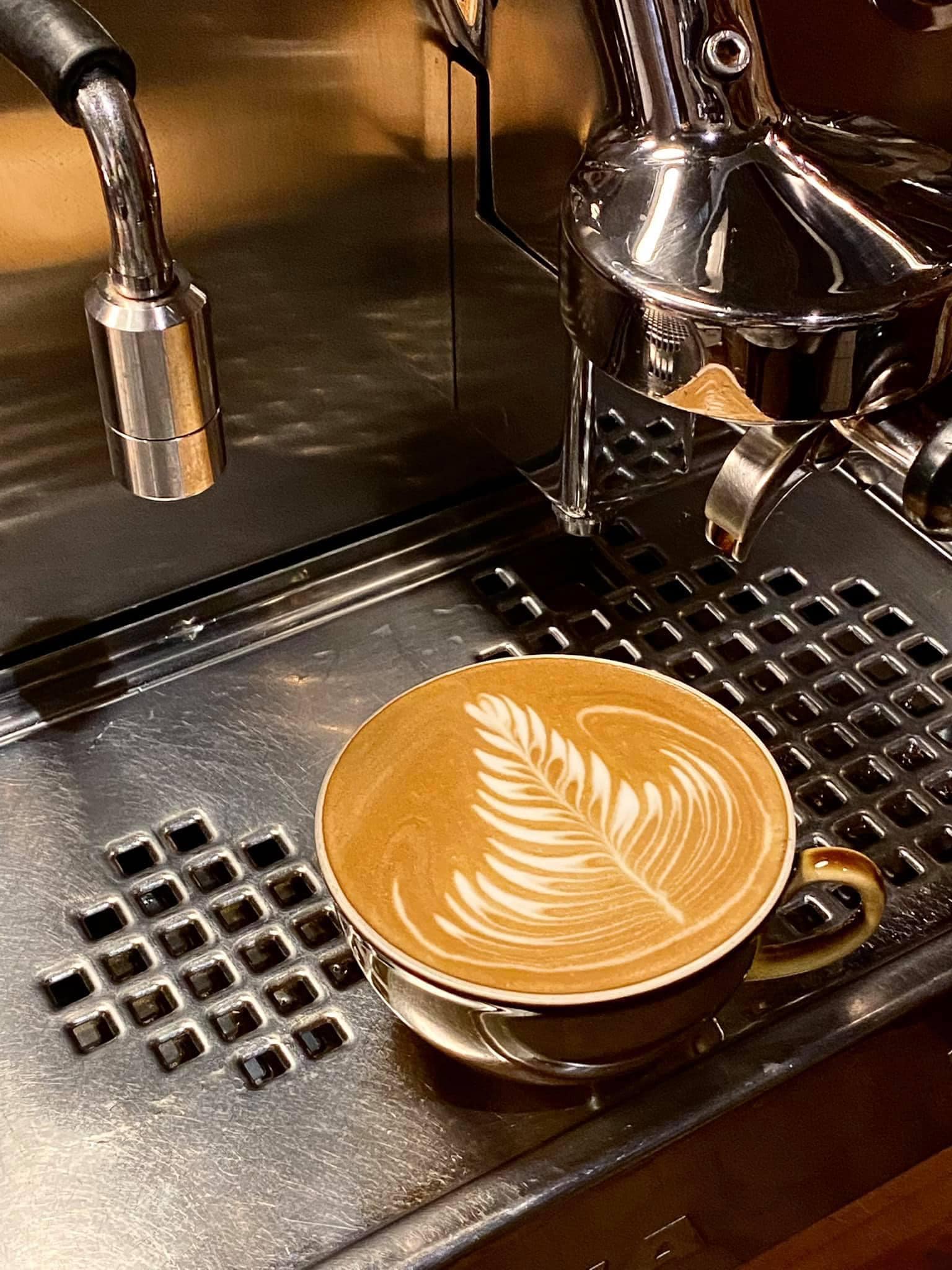 White House Forest, เกษม : KASEM Coffee, Rosie.nak, Luk Labb Coffee, Grande KAFE, KFD in Town, สวรรค์บ้านนา คาเฟ่ Food &amp; Drink, กอหญ้า คาเฟ่, ณ บุ่ง Coffee, polar polar CAFE', Yellow Pumpkin, ร้าน Yellow Pumpkin เปิดบริการตามปกติ 11.00-17.00 น. (ปิดวันพฤหัสบดี), I'm home cafe, ประจำอำเภอ, glinfon, 382 Space Café, La-Moon cafe'