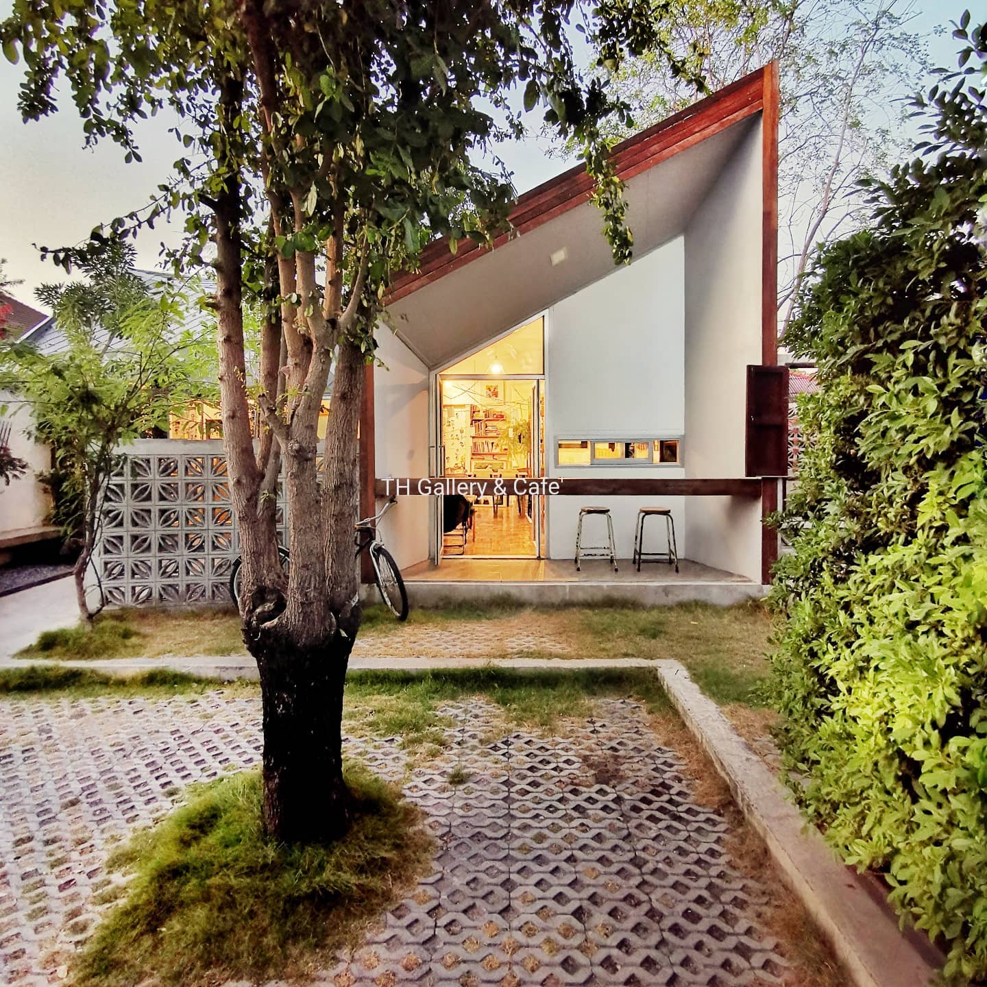 White House Forest, เกษม : KASEM Coffee, Rosie.nak, Luk Labb Coffee, Grande KAFE, KFD in Town, สวรรค์บ้านนา คาเฟ่ Food &amp; Drink, กอหญ้า คาเฟ่, ณ บุ่ง Coffee, polar polar CAFE', Yellow Pumpkin, ร้าน Yellow Pumpkin เปิดบริการตามปกติ 11.00-17.00 น. (ปิดวันพฤหัสบดี), I'm home cafe, ประจำอำเภอ, glinfon, 382 Space Café, La-Moon cafe'