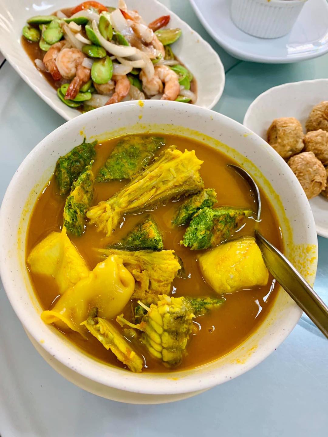 สวนชื่นสุข, Ar Restaurant Hatyai 嗳, ศิริ ต้มเลือดหมูหาดใหญ่, ไก่กรอบพี่เน่, ในรู, กุ๊กชัยติ่มซำ-ก๋วยเตี๋ยวราดหน้าปลากะพง, ร้านใต้ขอย ซอยตัน, กันเอง, หนานหยวน บะหมี่เกี๊ยวกุ้ง, สาขาปุณณกัณฑ์, ป่ายาง, บ้านก้ามปู, โชคดีแต่เตี้ยม บะกุ๊ดเต๋, ไก่ทอดหาดใหญ่มีนา, ร้านราดหน้าโกฉ่อน, ขนมจีนป้าชื่น, Space Bar, ขนมไข่เตาถ่านน้องนิล&amp;คาเฟ่, ข้าวต้มรถแดง