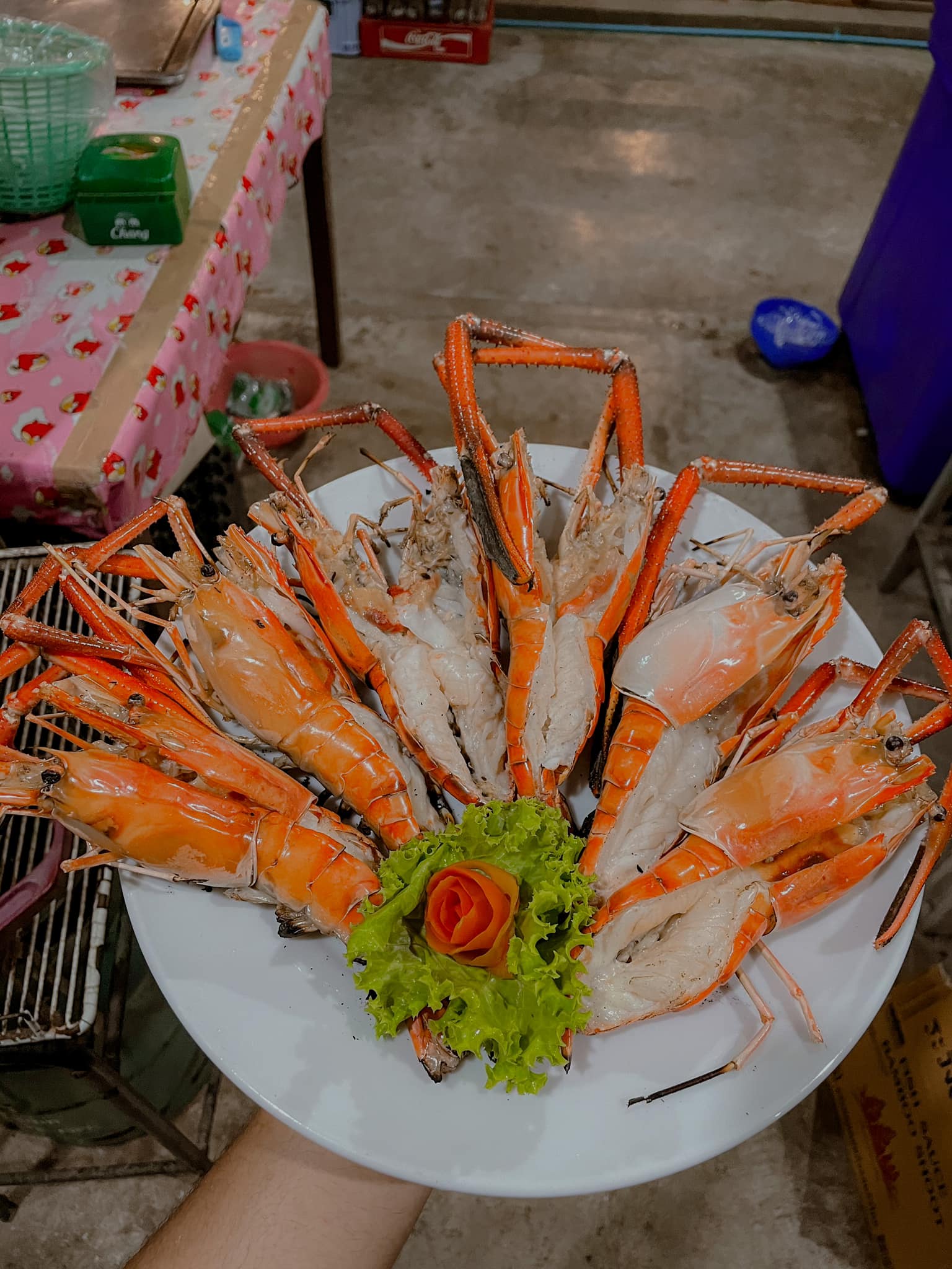 จ๊ะโอ๋ซีฟู๊ด, รุ่งฟ้า ซีฟู้ด, วิวทิวไม้ ซีฟู้ด, ครัวลุงแถม, ครัวแพขวัญใจซีฟู้ด บางขุนเทียน, ครัวน้าเนียมซีฟู้ด, ครัวนพเก้าซีฟู้ด, ครัวทับทิม ซีฟู้ด, ครัวพ่อกำนันซีฟู๊ด บางขุนเทียน-ชายทะเล, บ้านปองพลซีฟู้ด, ครัววลัยพร, ธารทะเลซีฟู้ด บางขุนเทียน-ชายทะเล, ฟาร์มสมใจซีฟู้ดส์ บางขุนเทียนชายทะเล, ครัวคุณอรซีฟู๊ดบางขุนเทียน