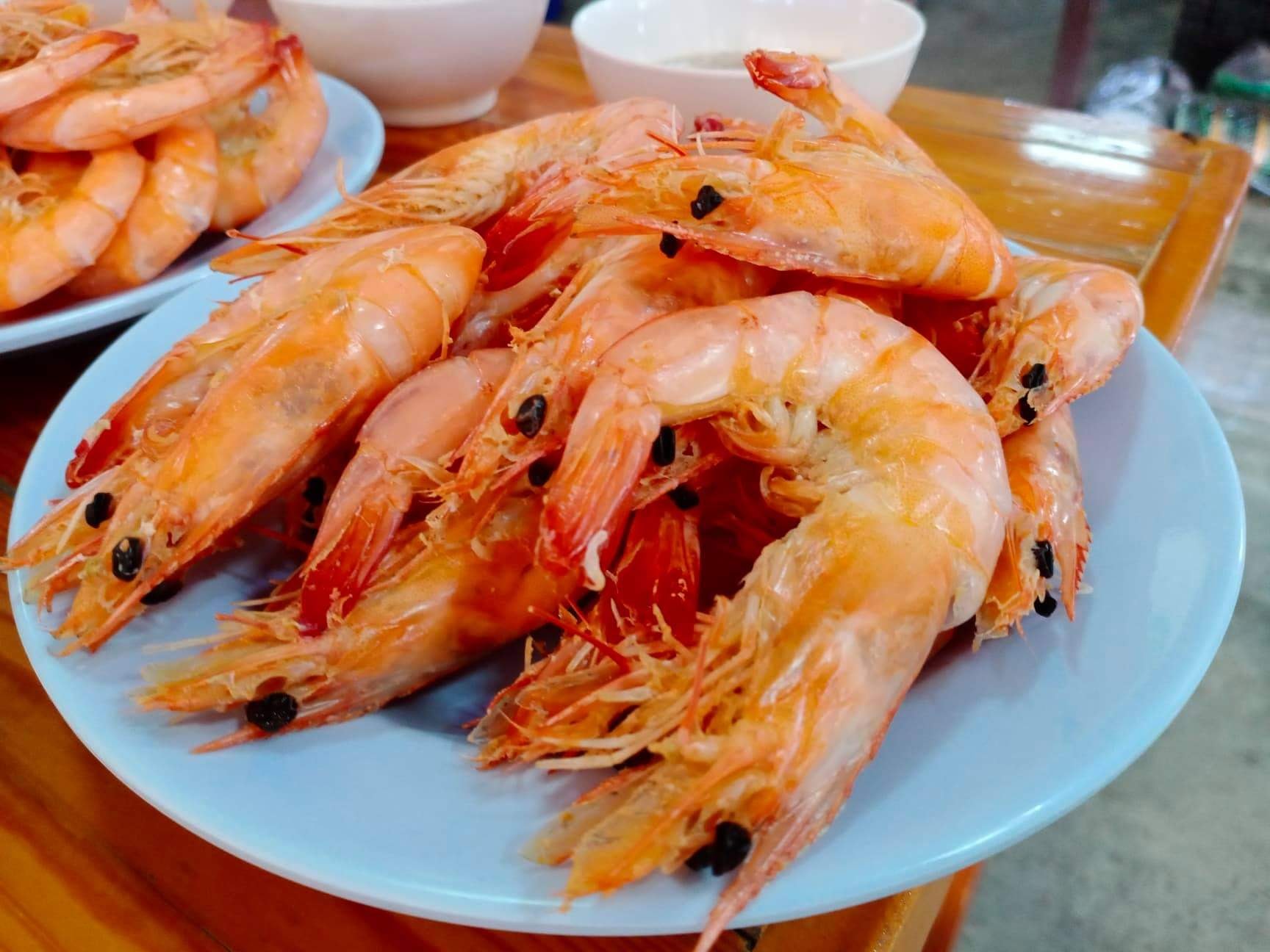 จ๊ะโอ๋ซีฟู๊ด, รุ่งฟ้า ซีฟู้ด, วิวทิวไม้ ซีฟู้ด, ครัวลุงแถม, ครัวแพขวัญใจซีฟู้ด บางขุนเทียน, ครัวน้าเนียมซีฟู้ด, ครัวนพเก้าซีฟู้ด, ครัวทับทิม ซีฟู้ด, ครัวพ่อกำนันซีฟู๊ด บางขุนเทียน-ชายทะเล, บ้านปองพลซีฟู้ด, ครัววลัยพร, ธารทะเลซีฟู้ด บางขุนเทียน-ชายทะเล, ฟาร์มสมใจซีฟู้ดส์ บางขุนเทียนชายทะเล, ครัวคุณอรซีฟู๊ดบางขุนเทียน