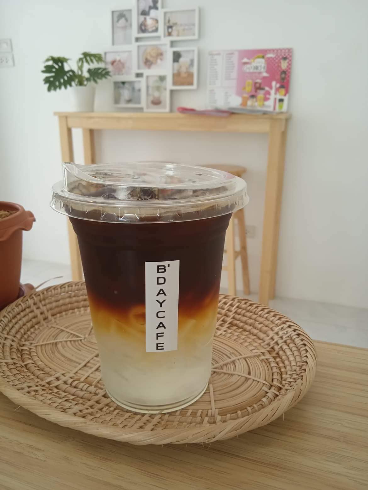 Ka-Num Home Cafe, mira cafe, สุขพอ-Sukpor, ลิ้มรส Limrot, RE - REST CAFE, BAMP : Beach &amp; Cafe, สุดา คาเฟ่ Suda Cafe", RAY CAFE, Top Seacret Beach Cafe, 25 Monday cafe', Tree House Cafe', Memory House Cafe HuaHin, B’day Cafe, 3pm cafe’, One &amp; Only Café, Bay Camp Cafe