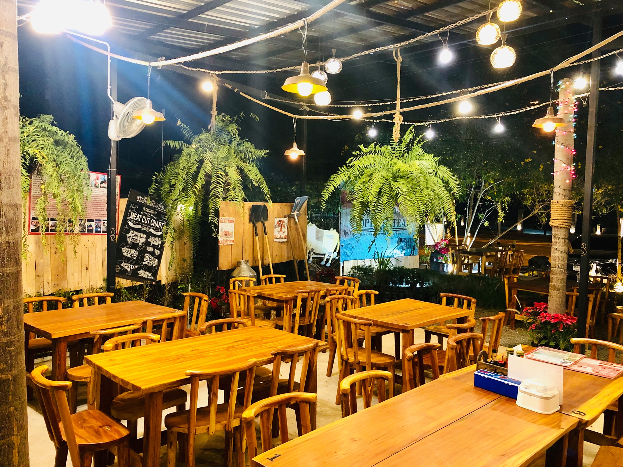 สเต๊ก 2 แคว เขาใหญ่, Vano's Steak, Bigger' Burger &amp; Steak, VinCotto, Studer Restaurant, Sireena Italian Restaurant, เชฟ สมพงษ์ ปากช่อง, ROMA Khaoyai, บ้านแม่สเต็กตัวพ่อ, Steak in Khaoyai, Prime 19