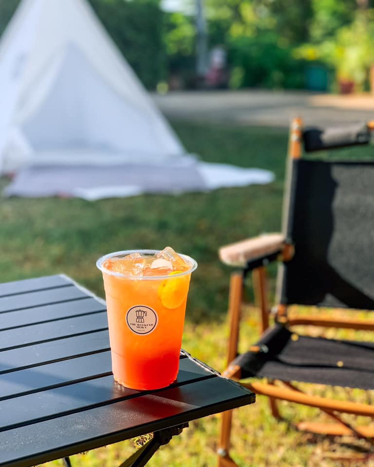 ชิมฮง คาเฟ่ - Chim Hong Cafe, Makesense, Kalamong, เดอ นา คาเฟ่, Benandson Cafe’, Chamcha Cafe, The Weekend Moka, เดี๋ยวเจอสวน&amp;คาเฟ่, Caffe' De Chalawan, Black Hat, Mouth Cafe, Apsara Café Phichit