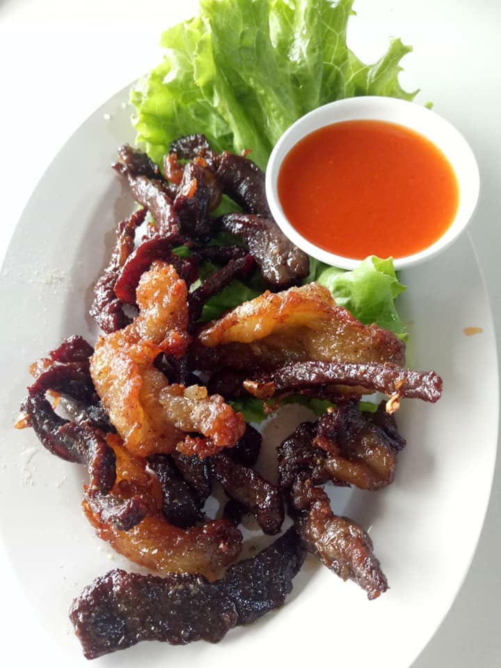 ร้านอ้นส้มตำปูม้า, ไผ่ขวาง, Zaab Station, เอมโอช by The Story, ครัวกางนา, คุ้มขวัญเจ้าเอย, ร้านบ้านเด, กุ่ยหมง, สวนอาหารเบญจรงค์ สุพรรณบุรี, ขัวะ, ลายน้ำ, มุมสบายครัวริมคลอง, ข้าวต้มโกเฑียร, นพรัตน์ ภัตตาคาร, กุ้งเป็น (เจ๊เน้ย), ขนาบน้ำสุพรรณบุรี and mellow, เรือนแพ (ครัวสุพรรณ) &amp; รีสอร์ท, ริมคลองเฮ้าส์, สุรชัยปลาเผา บึงไผ่แขก, Taiheiyo sushi suphanburi