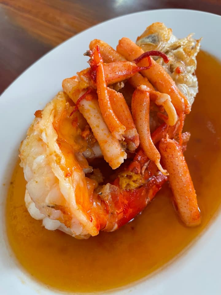 ร้านอ้นส้มตำปูม้า, ไผ่ขวาง, Zaab Station, เอมโอช by The Story, ครัวกางนา, คุ้มขวัญเจ้าเอย, ร้านบ้านเด, กุ่ยหมง, สวนอาหารเบญจรงค์ สุพรรณบุรี, ขัวะ, ลายน้ำ, มุมสบายครัวริมคลอง, ข้าวต้มโกเฑียร, นพรัตน์ ภัตตาคาร, กุ้งเป็น (เจ๊เน้ย), ขนาบน้ำสุพรรณบุรี and mellow, เรือนแพ (ครัวสุพรรณ) &amp; รีสอร์ท, ริมคลองเฮ้าส์, สุรชัยปลาเผา บึงไผ่แขก, Taiheiyo sushi suphanburi