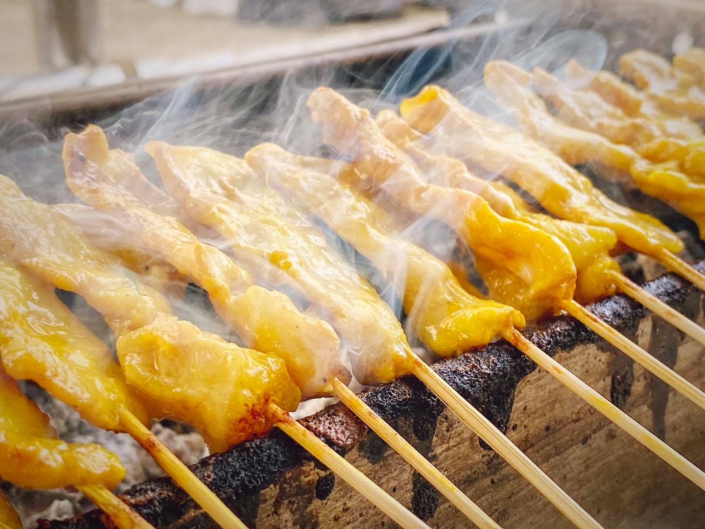 ก๋วยเตี๋ยวต้มยำกากหมูสูตรโบราณ ท่าน้ำนนท์, กินปูเมืองนนท์, ข้าวผัดโบราณ ท่าน้ำนนท์, นนท์ตำแหลก, ขนมฝรั่งแม่ไน้ ตลาดนนทบุรี, Nont Bakery, เจ๊ตาหมูสะเต๊ะ, ปัง ปัง 85 องศา, เกาเหลาเมืองนนท์