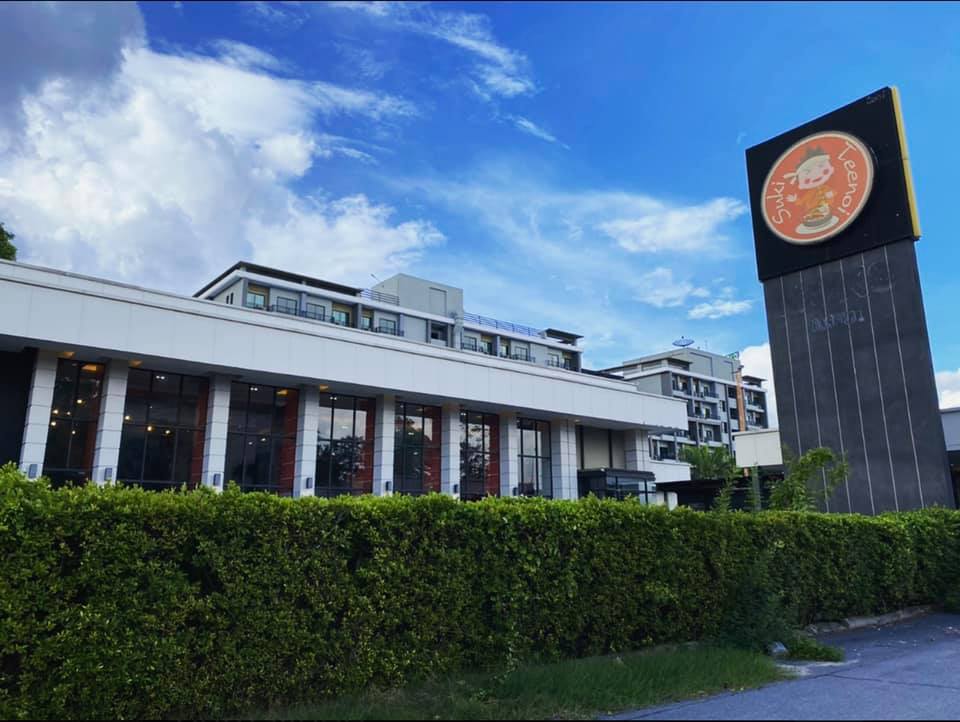 Baan suki, Y.O.U หมูกระทะ, JJANG restaurant and BBQ, ฮ่องเต้ สุกี้-ปิ้งย่าง บุฟเฟ่ต์, สุกี้ตี๋น้อย, สาขาเลียบด่วนเอกมัยรามอินทรา, BestBeef, ปิ้ง-ย่างเทวดา, Happy Suki, 18 มงกุฎ สุกี้-ชาบู, สุกี้ดารา, อร่อยติ่มซำ สุกี้สไตล์ฮ่องกง