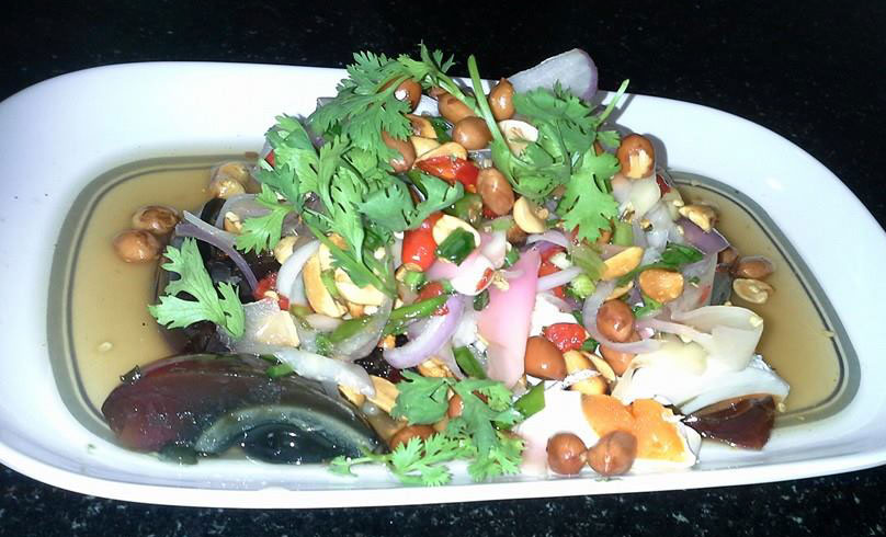 เจ๊โอว, กุยช่ายอาแปะเจ้าเก่า, มณีจ๋า ซีฟู้ด, ตุ้งแฉ่เตาถ่าน, เสน่ห์ ลาบก้อย, ต้าเสี่ยวหม่าล่า, อั่งเป่าหม่าล่าชาบู, ซ้งเป็ดพะโล้, สาขาสามย่าน, Engchuan Chufang, สมบูรณ์โภชนา, สาขาบรรทัดทอง, เอ๋ ซีฟู้ด, ทับทิม, พาข้าว-บรรทัดทอง, ก๋วยเตี๋ยวเอี่ยมน้อย, โจ๊กสามย่าน, สาขาบรรทัดทอง, เจ๊เกียง, เช็งซิมอี๊, สาขาสเตเดียมวัน, ลูกชิ้นปลาบรรทัดทอง, แหลกไม่แหลก, Kemuri, หมูสะเต๊ะ ซีอิ๊วดำ มิ้งโภชนา, ยำเจ้ศรี, น้ำเต้าหู้เจ๊วรรณ, ตั้งซุ่ยเฮงโภชนา, ปังเด็ด, สาขาบรรทัดทอง, ท่าน้ำนัว Thanamnua, บัวลอยปริญญา ลาวาไส้ทะลัก, รสดีเด็ด บ้านคุณนพ, Roddeeded BAAN KHUN NOP, ทวีโชคหมูกะทะ สาขา9 บรรทัดทอง