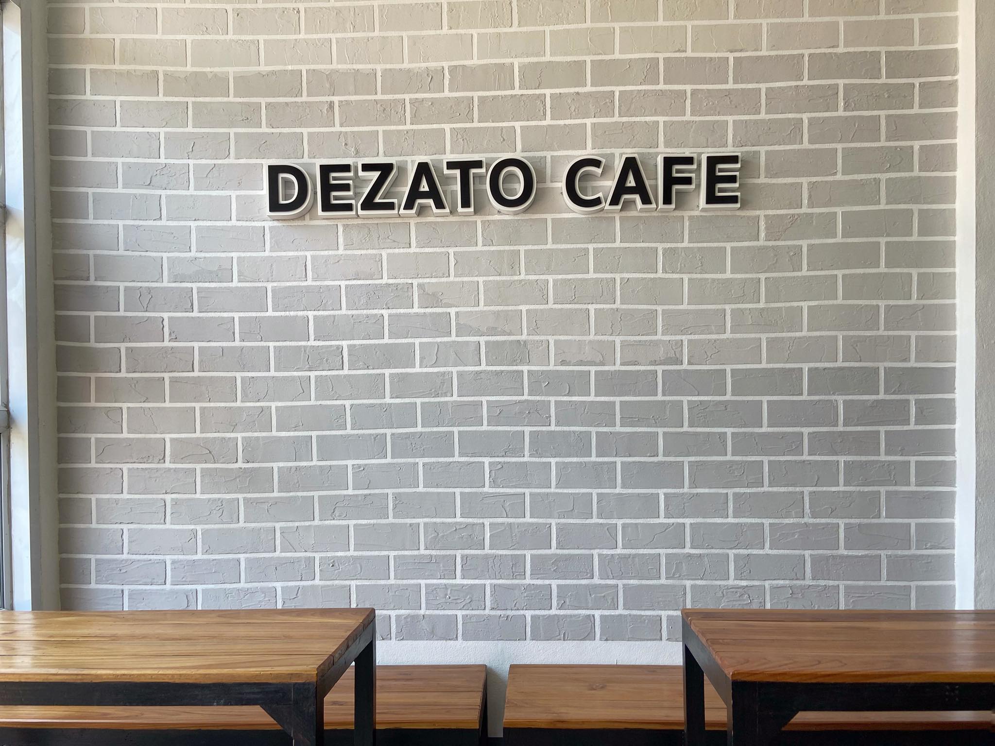 Mixirista Lampang, TIN’N, Wooden House Cafe', Karpenter cafe&amp;bake, Secret Garden Cafe, บ้านนอกคาเฟ่, Kin Cafe' Lampang, ณ หิรัญ คาเฟ่, Himwang Café, ไอหย๋า ปังนม, Dezato Cafe, อาร์มแชร์ คาเฟ่, โก๋กาแฟ ธรรมดาเป็นพิเศษ, Nalalin Home Cafe-Lampang, NOP Cafe&amp;Bistro, ก๋างต้ง, Moungngwezin