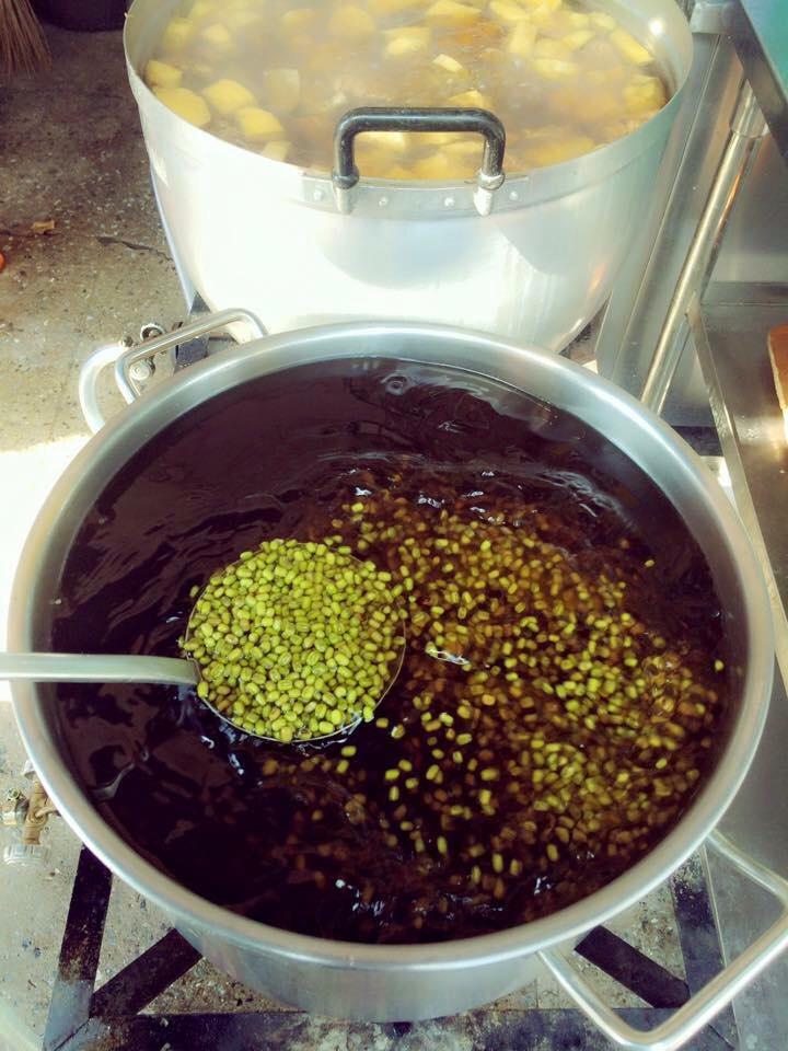 เจ๊โอว, กุยช่ายอาแปะเจ้าเก่า, มณีจ๋า ซีฟู้ด, ตุ้งแฉ่เตาถ่าน, เสน่ห์ ลาบก้อย, ต้าเสี่ยวหม่าล่า, อั่งเป่าหม่าล่าชาบู, ซ้งเป็ดพะโล้, สาขาสามย่าน, Engchuan Chufang, สมบูรณ์โภชนา, สาขาบรรทัดทอง, เอ๋ ซีฟู้ด, ทับทิม, พาข้าว-บรรทัดทอง, ก๋วยเตี๋ยวเอี่ยมน้อย, โจ๊กสามย่าน, สาขาบรรทัดทอง, เจ๊เกียง, เช็งซิมอี๊, สาขาสเตเดียมวัน, ลูกชิ้นปลาบรรทัดทอง, แหลกไม่แหลก, Kemuri, หมูสะเต๊ะ ซีอิ๊วดำ มิ้งโภชนา, ยำเจ้ศรี, น้ำเต้าหู้เจ๊วรรณ, ตั้งซุ่ยเฮงโภชนา, ปังเด็ด, สาขาบรรทัดทอง, ท่าน้ำนัว Thanamnua, บัวลอยปริญญา ลาวาไส้ทะลัก, รสดีเด็ด บ้านคุณนพ, Roddeeded BAAN KHUN NOP, ทวีโชคหมูกะทะ สาขา9 บรรทัดทอง