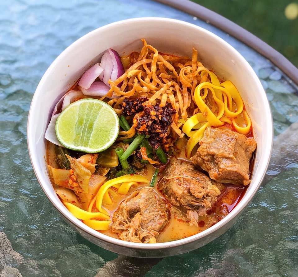 ล้าน เหนือ-น่าน อาหารเหนือ, เนื้อเหนือ Neua.Neur.Bkk, ต๋องเต็มโต๊ะ, สาขาพุทธมณฑล สาย 2, อองตอง ข้าวซอย, ละอ่อน น้ำเงี้ยว อาหารเหนือ, เฮือนลำพูน, รัชดาอาหารเหนือ, ร้านลำแต๊ๆ อาหารพื้นเมือง, ข้าวซอยลำดวนฟ้าฮ่ามเชียงใหม่, สาขาวิภาวดีรังสิต 58, หอมด่วน, ต๊ะต่อนยอน, Cr. ภาพทั้งหมดจาก Facebook ต๊ะต่อนยอน อาหารเหนือ, ฮ้านจาวเหนือ, ต๋องเหนือ Express, ข้าวซอยเชียงใหม่ ตรงข้ามกรมศุลกากร, ครัวเจียงใหม่, ครัวมะแข่น, กาดหลวง มินิ