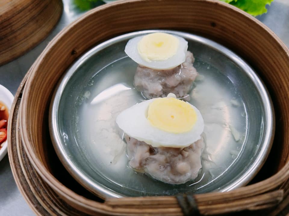 Baan suki, Y.O.U หมูกระทะ, JJANG restaurant and BBQ, ฮ่องเต้ สุกี้-ปิ้งย่าง บุฟเฟ่ต์, สุกี้ตี๋น้อย, สาขาเลียบด่วนเอกมัยรามอินทรา, BestBeef, ปิ้ง-ย่างเทวดา, Happy Suki, 18 มงกุฎ สุกี้-ชาบู, สุกี้ดารา, อร่อยติ่มซำ สุกี้สไตล์ฮ่องกง