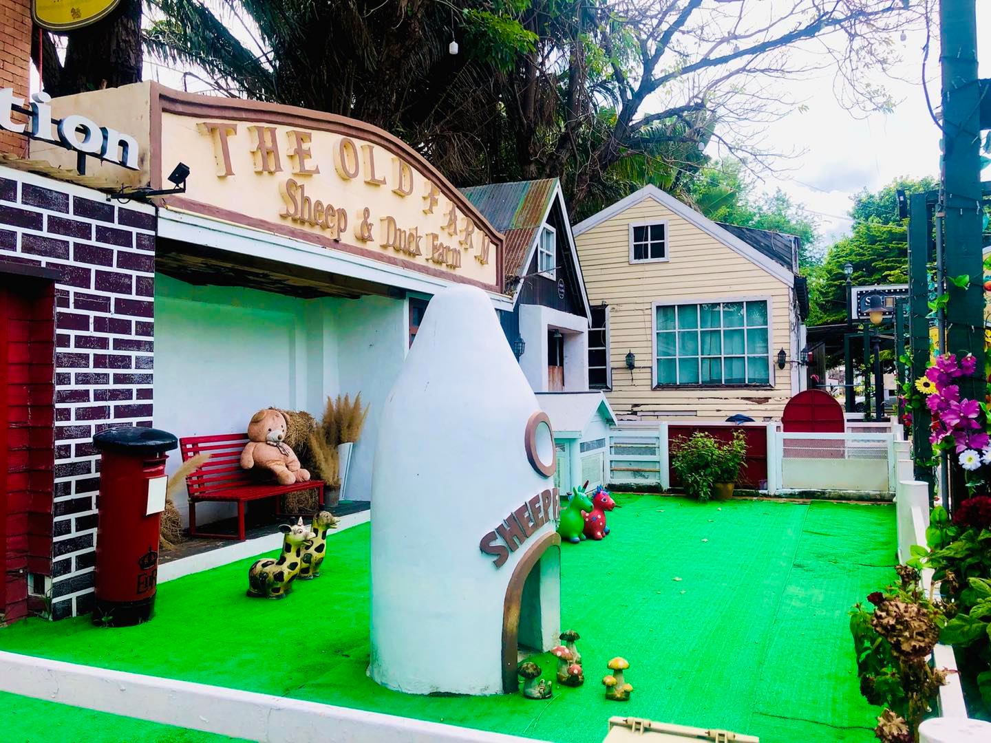 ครัวจำแลง แปลงกาย, Kojiro Japanese Cuisine, ฮองมิน ภัตตาคารจีน, Chom Arun, The Yard Restaurant, Laychale, DE VIVA, Sheep Village, กุ้งเต้น, อรรถรส, กินลมชมสะพาน, บ้านน้ำเคียงดิน, 1 of a kind, คาวหวาน Noodle&amp;cafe