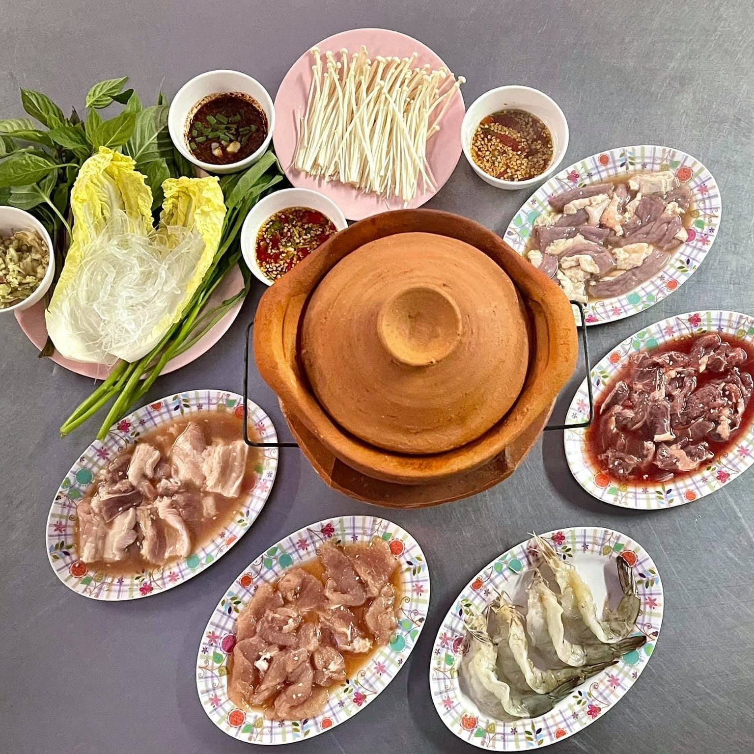 TokiDoki Curry Sutthisan, ส้มตำแฟร์สโตร์, จิน โถง กัว, Hinata, จีรพร อาหารเวียดนาม สาขาสุทธิสาร, ล้านนัวส์, อีเปีย, สมบูรณ์โภชนา, แหลมลูกชิ้นปลา, ก๋วยจั๊บน้ำข้นเเม่มูล, ก๋วยเตี๋ยวลุงหนั่นรัชดา, White Cosmo, Oba San 168, แสงทอง, ซุนหงอคง หม่าล่าปิ้งย่าง, ตังค์เต็มมีเนย, ลุงหนวด - เจ้าเก่า ห้วยขวาง by นายเครา, สุดที่รส - Sutthirot, Nene Korean BBQ Buffet, แซ่บวัน รัชดา, จิ้มจุ่มสุทธิพรเจ้าเก่า หน้า BU place, โคตรยำ ห้วยขวาง, Neta Fish&amp;Meat, Gyu-Ya Yakiniku, อั้งซิวฮะ, Hommari หอมมาริ, ร้านส้มตำ“ฅนมักตำ