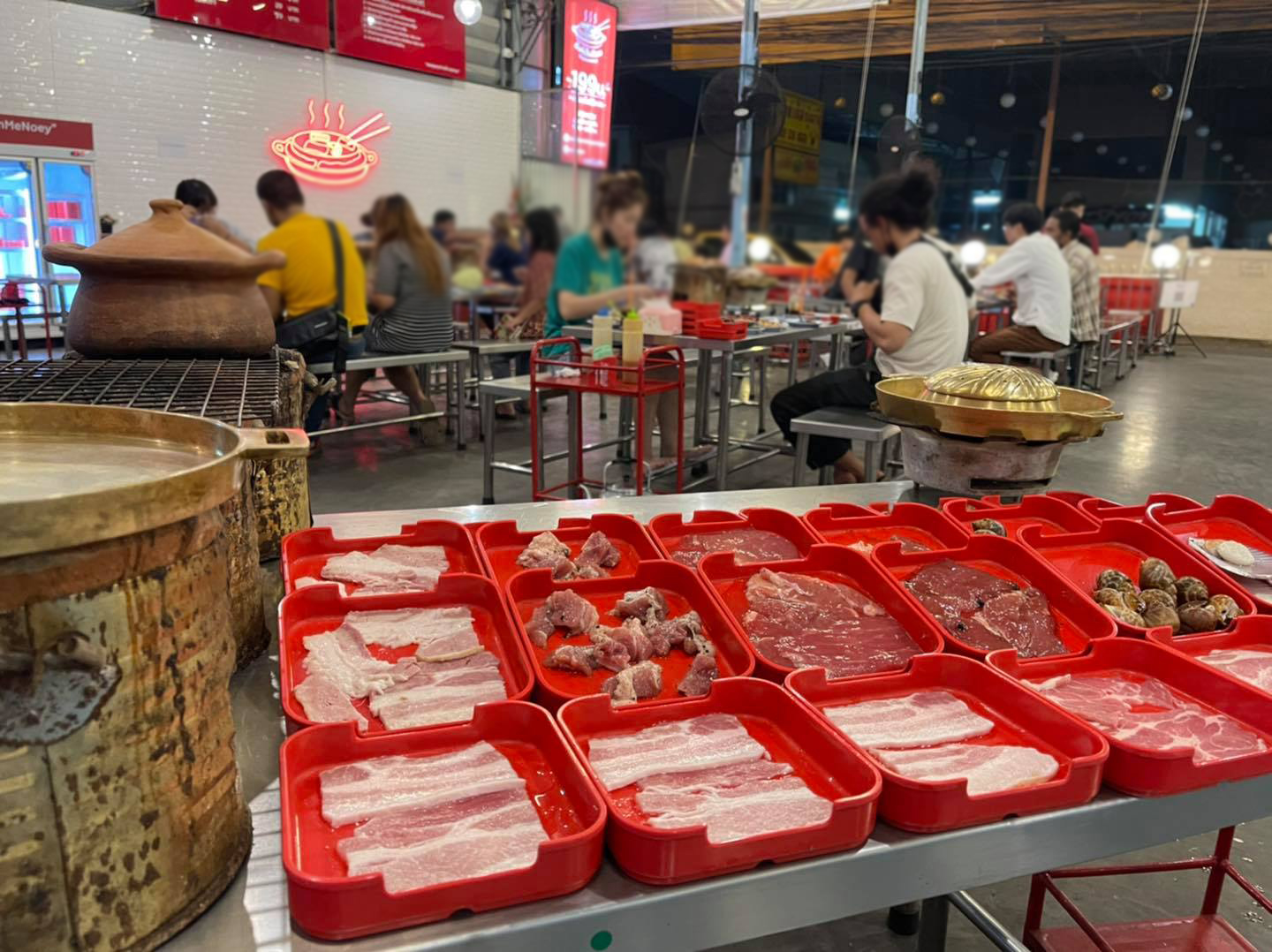 TokiDoki Curry Sutthisan, ส้มตำแฟร์สโตร์, จิน โถง กัว, Hinata, จีรพร อาหารเวียดนาม สาขาสุทธิสาร, ล้านนัวส์, อีเปีย, สมบูรณ์โภชนา, แหลมลูกชิ้นปลา, ก๋วยจั๊บน้ำข้นเเม่มูล, ก๋วยเตี๋ยวลุงหนั่นรัชดา, White Cosmo, Oba San 168, แสงทอง, ซุนหงอคง หม่าล่าปิ้งย่าง, ตังค์เต็มมีเนย, ลุงหนวด - เจ้าเก่า ห้วยขวาง by นายเครา, สุดที่รส - Sutthirot, Nene Korean BBQ Buffet, แซ่บวัน รัชดา, จิ้มจุ่มสุทธิพรเจ้าเก่า หน้า BU place, โคตรยำ ห้วยขวาง, Neta Fish&amp;Meat, Gyu-Ya Yakiniku, อั้งซิวฮะ, Hommari หอมมาริ, ร้านส้มตำ“ฅนมักตำ